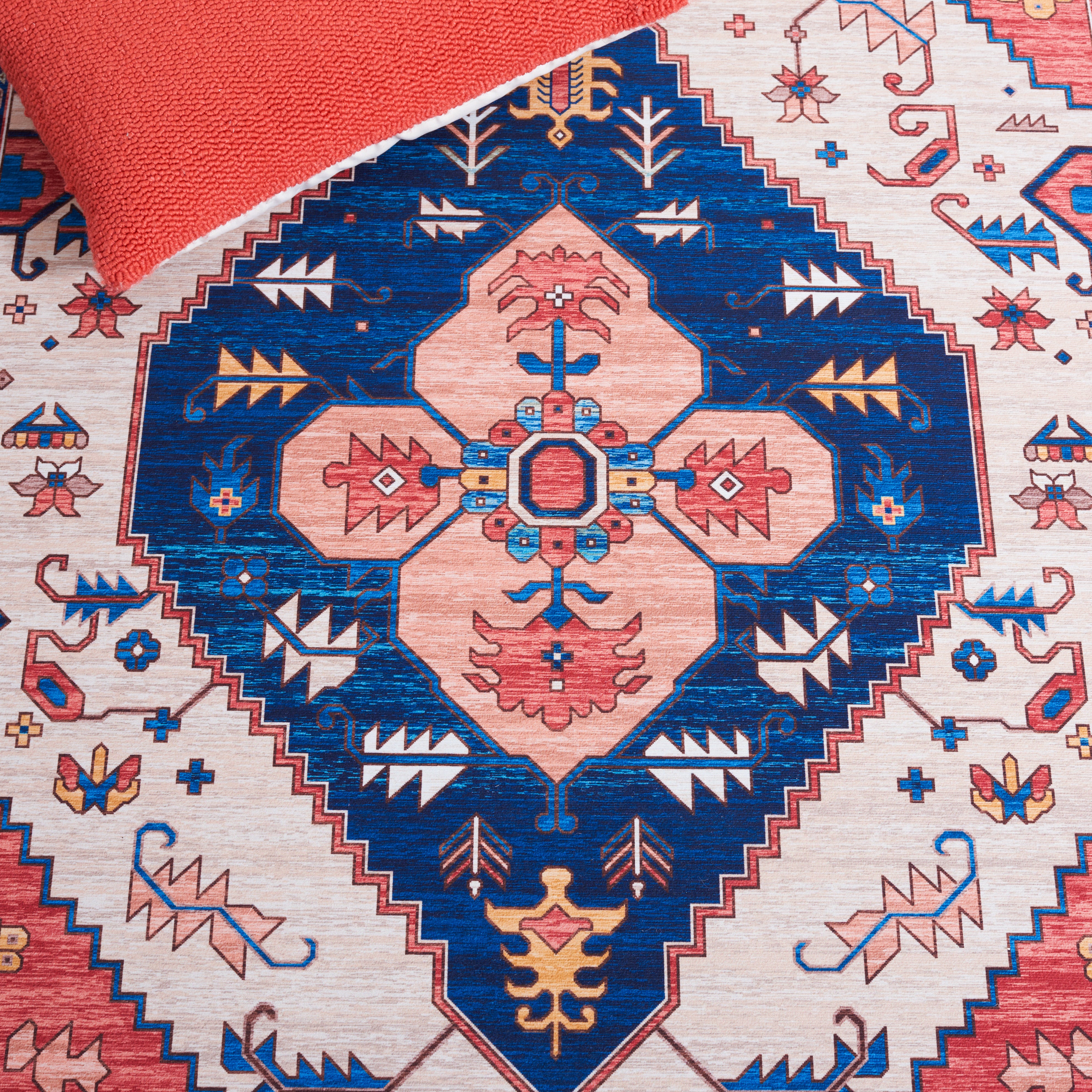 Safavieh Tucson 133 Rug, TSN133 - Rust / Blue