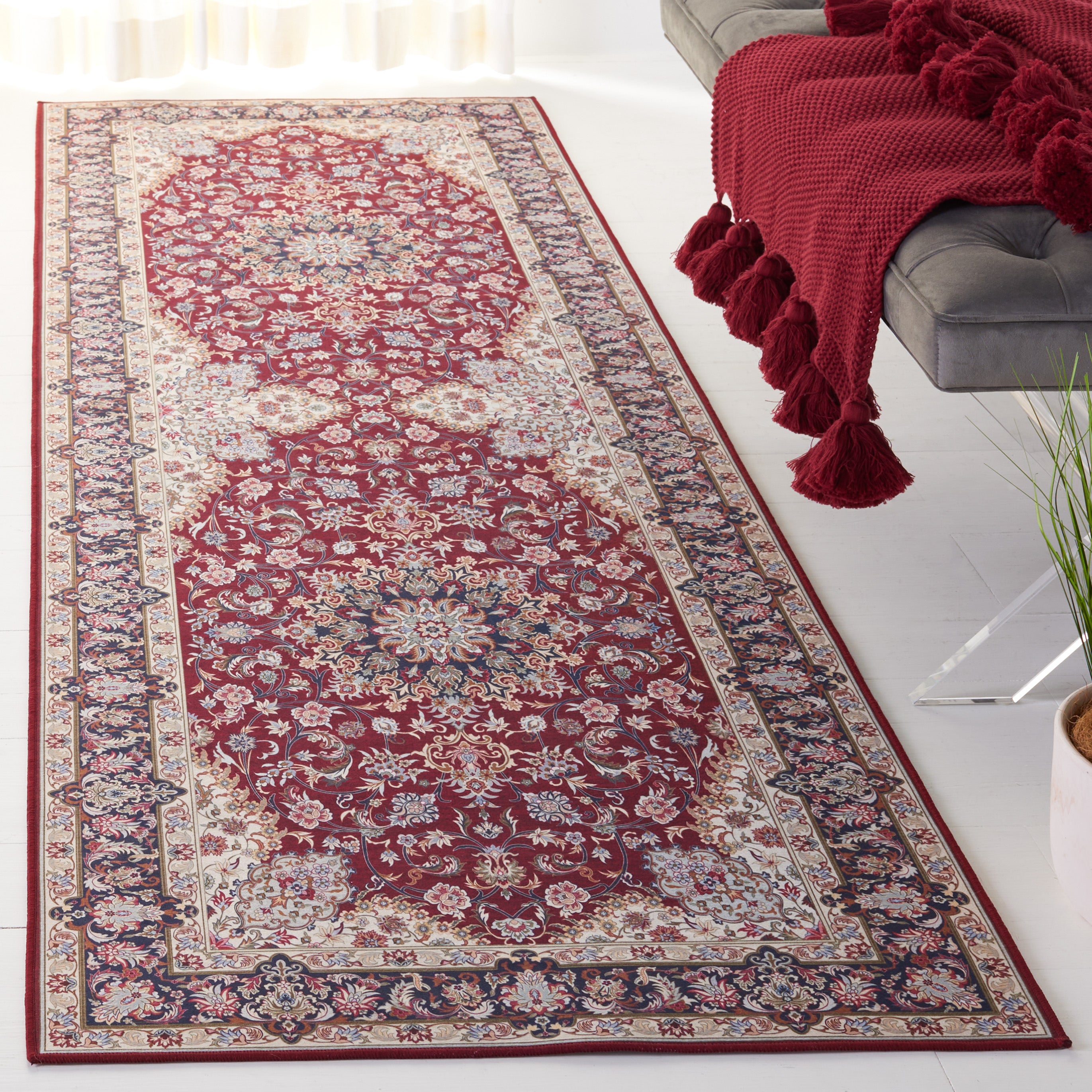 Safavieh Tucson 135 Rug, TSN135 - Red / Navy