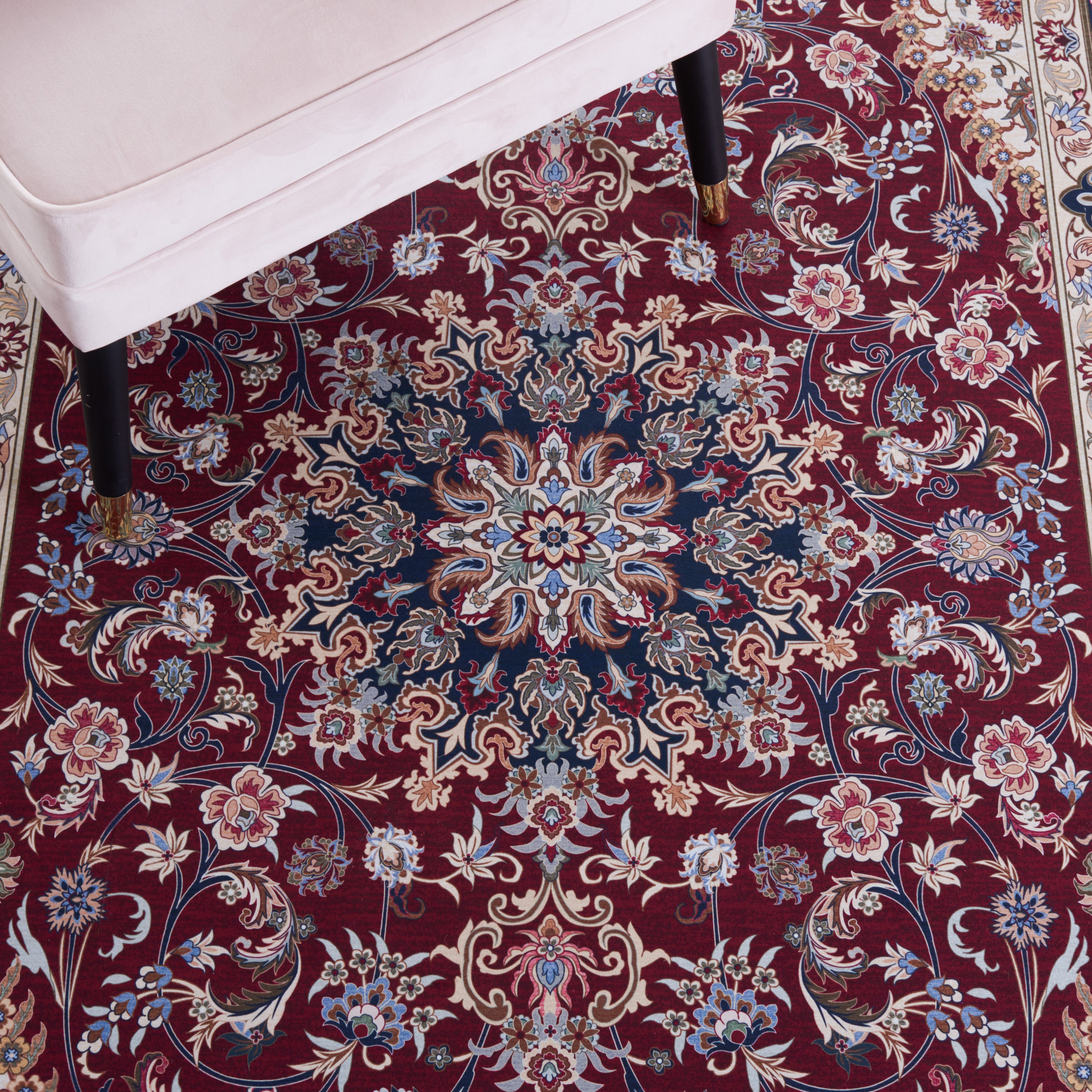 Safavieh Tucson 135 Rug, TSN135 - Red / Navy