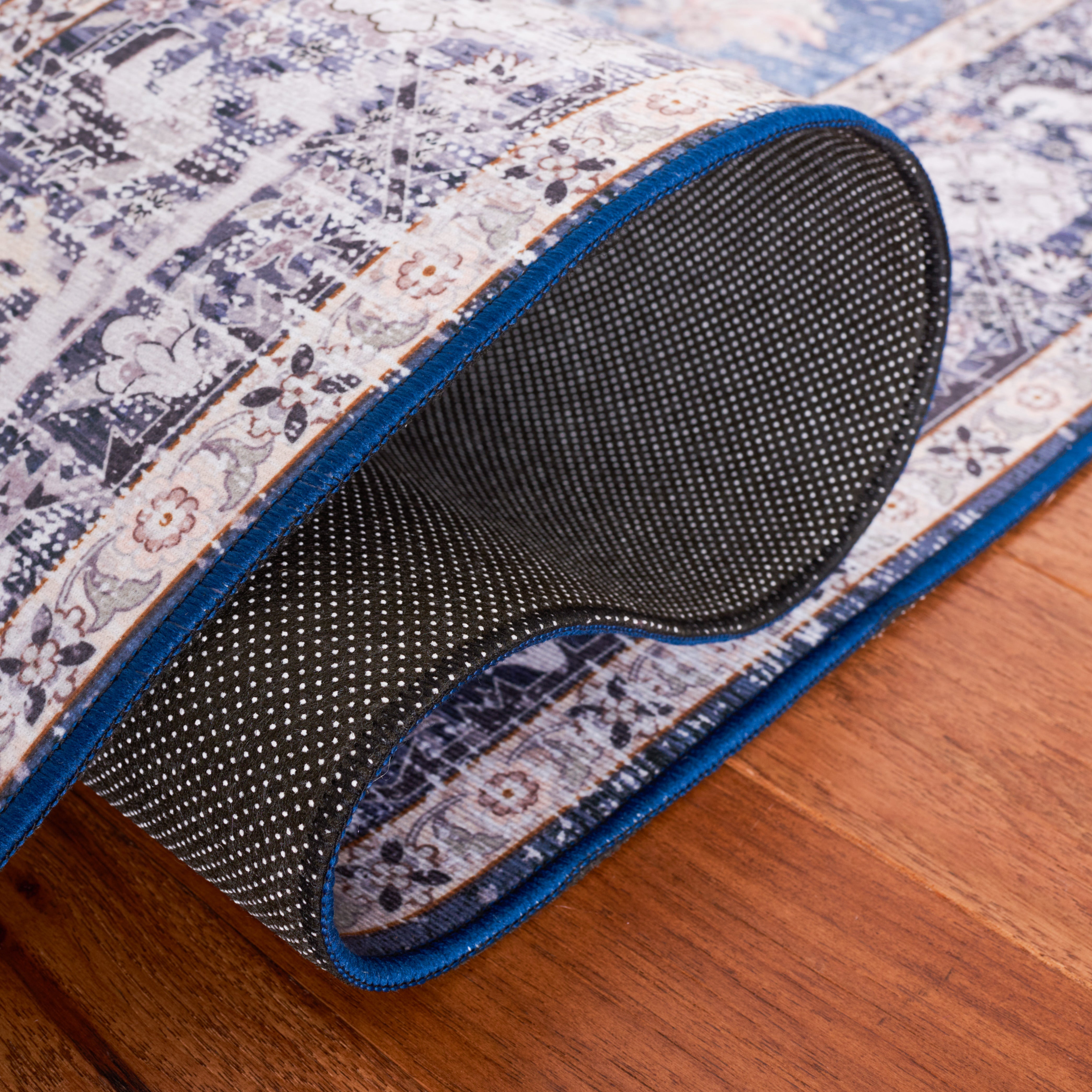 Safavieh Tucson 137 Rug, TSN137 - Blue / Charcoal