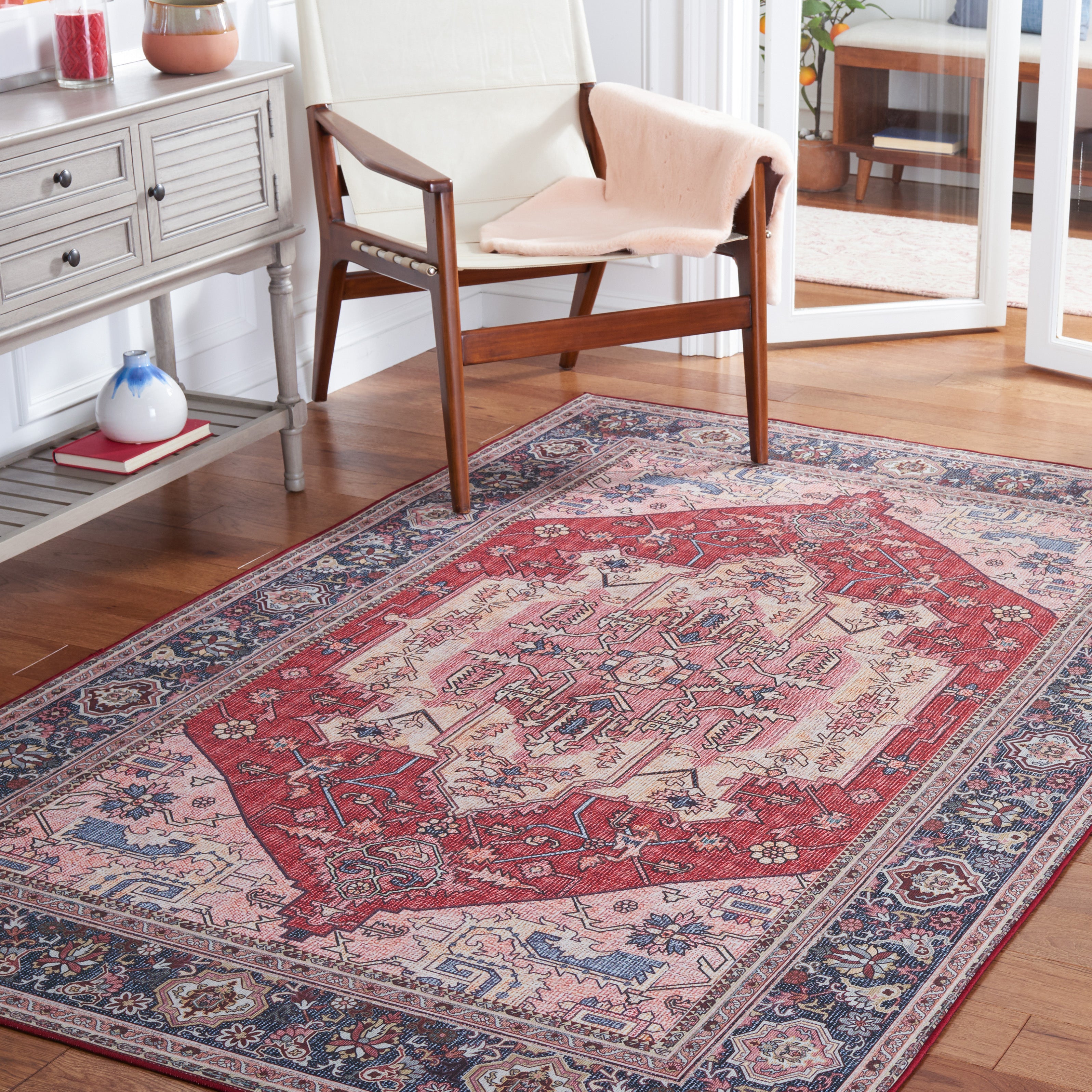 Safavieh Tucson 139 Rug, TSN139 - Red / Navy