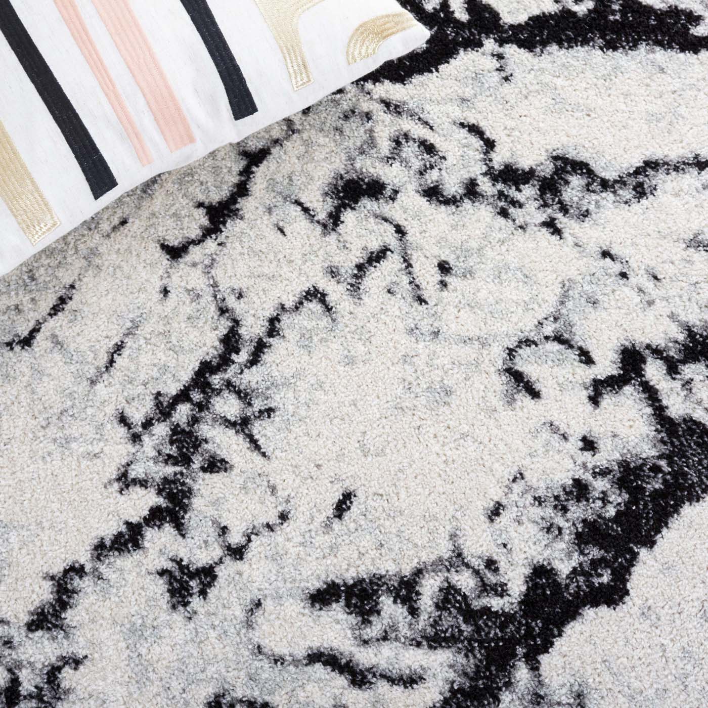 Safavieh Tulum 276 Rug, TUL276 - IVORY / BLACK