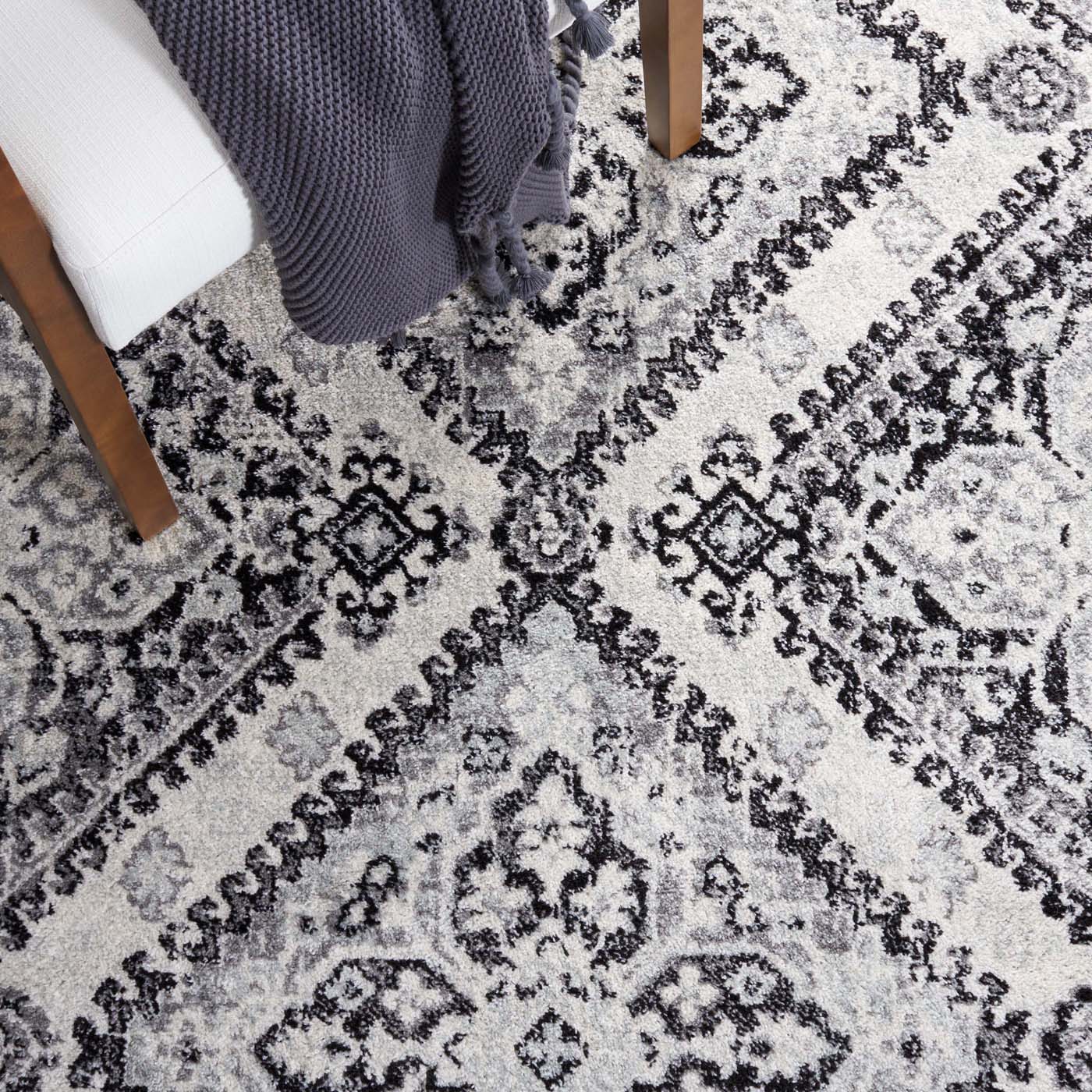 Safavieh Tulum 280 Rug, TUL280 - IVORY / BLACK