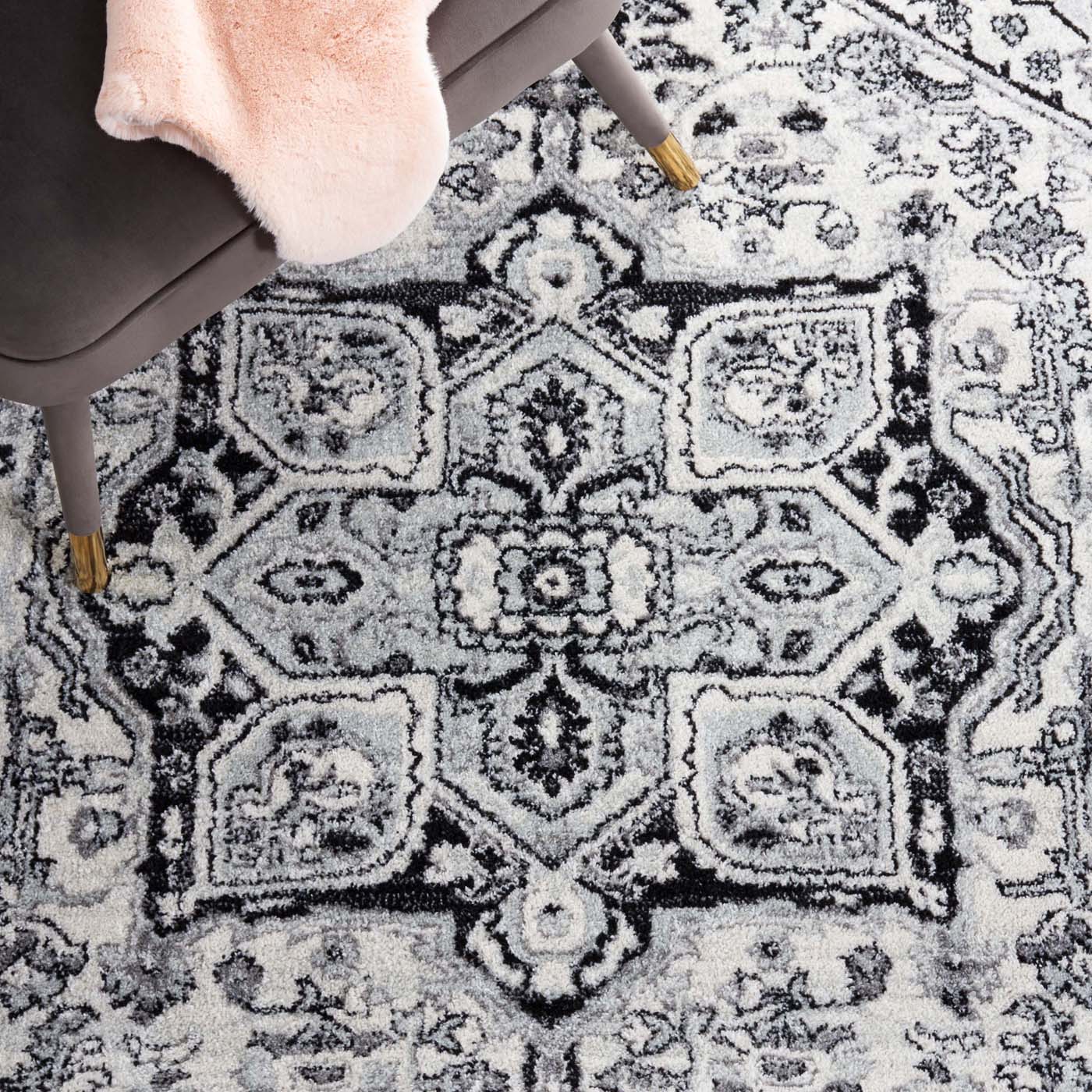 Safavieh Tulum 286 Rug, TUL286 - IVORY / BLACK