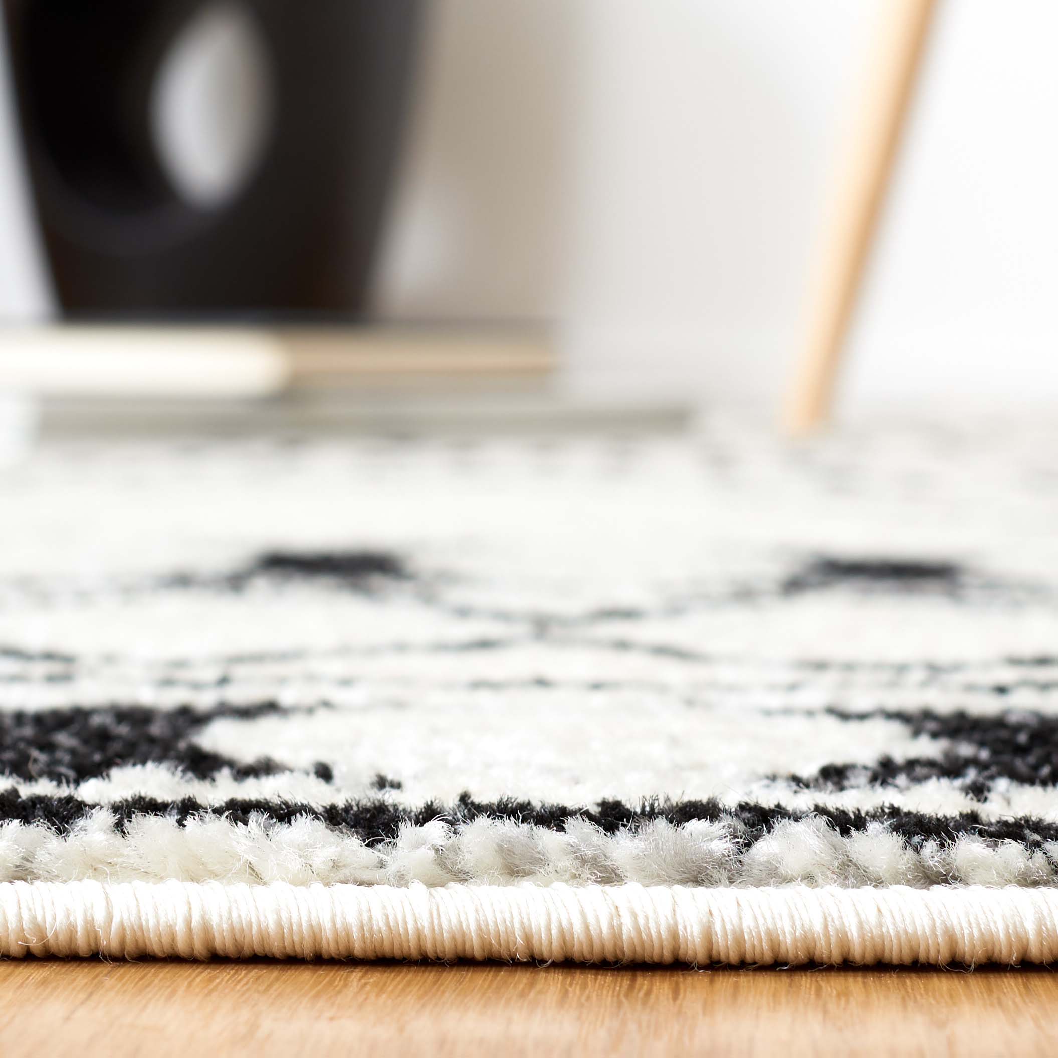 Safavieh Tulum 646 Rug, TUL646 - BLACK / IVORY