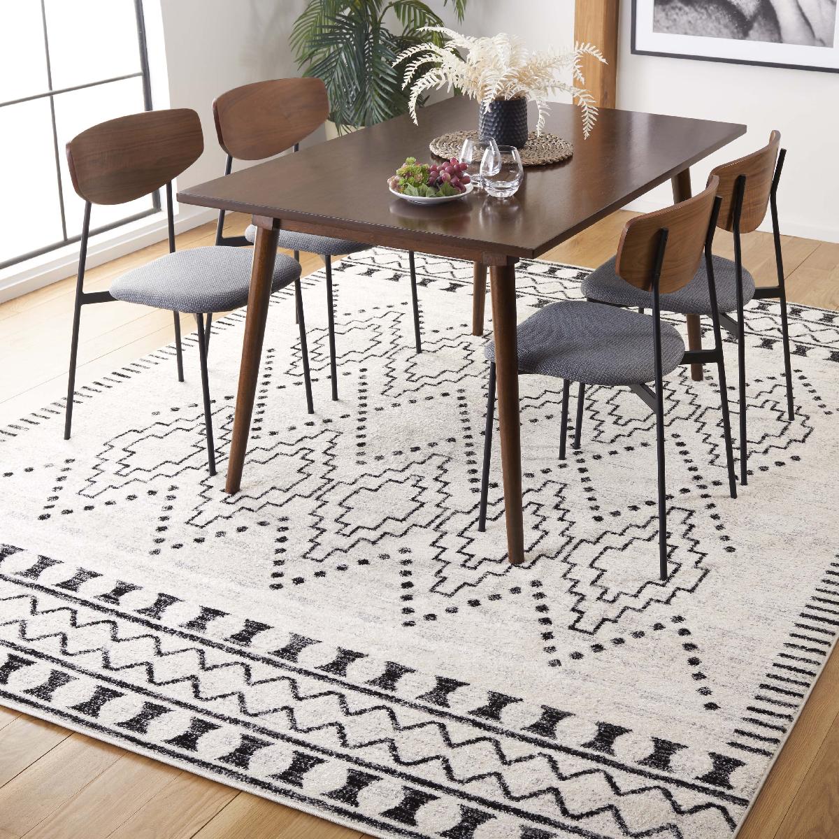 Safavieh Tulum 646 Rug, TUL646 - BLACK / IVORY
