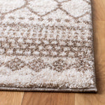 Safavieh Tunisia 742 Rug, TUN742 - Ivory / Tan