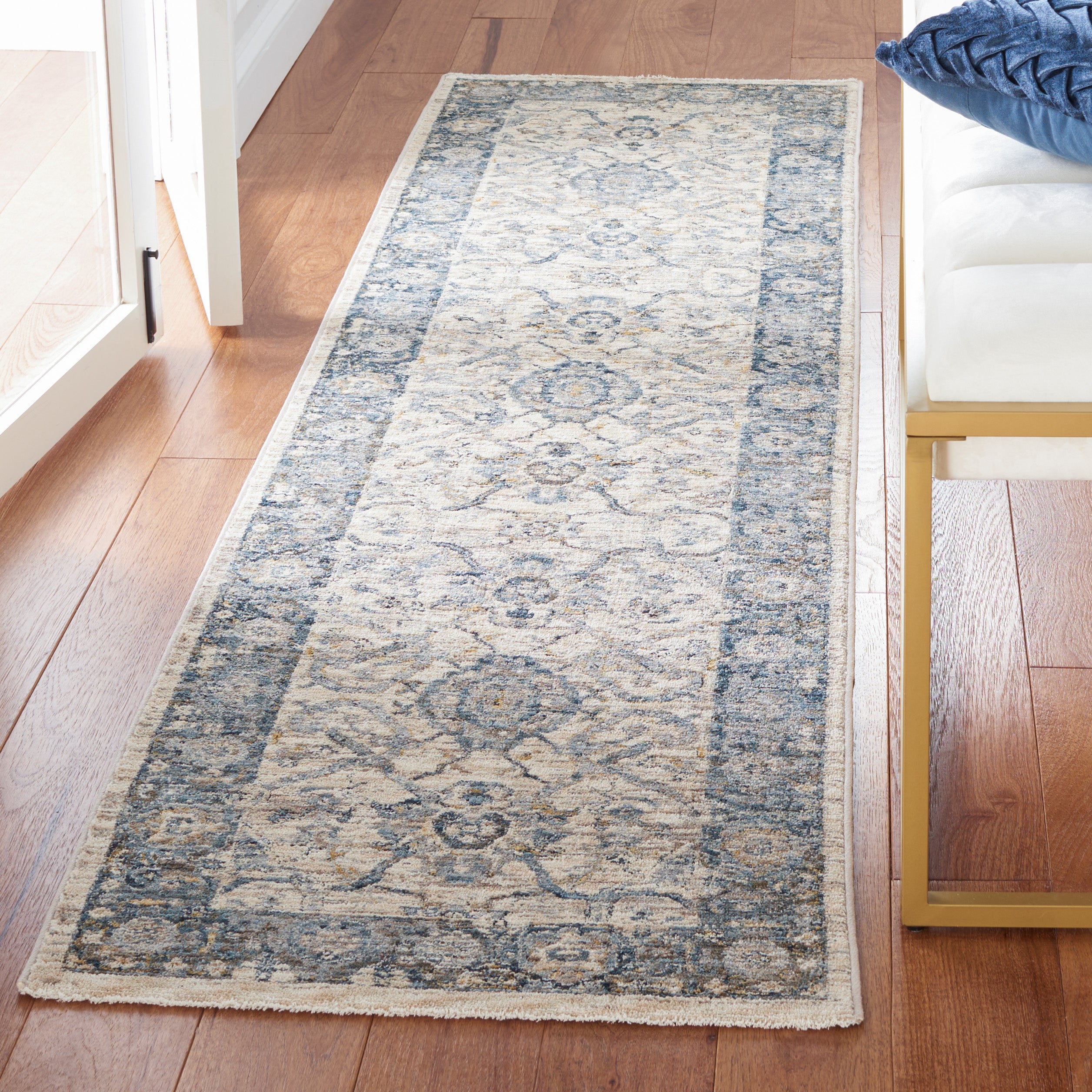 Safavieh Valencia 566 Rug, VAL566 - Ivory / Blue