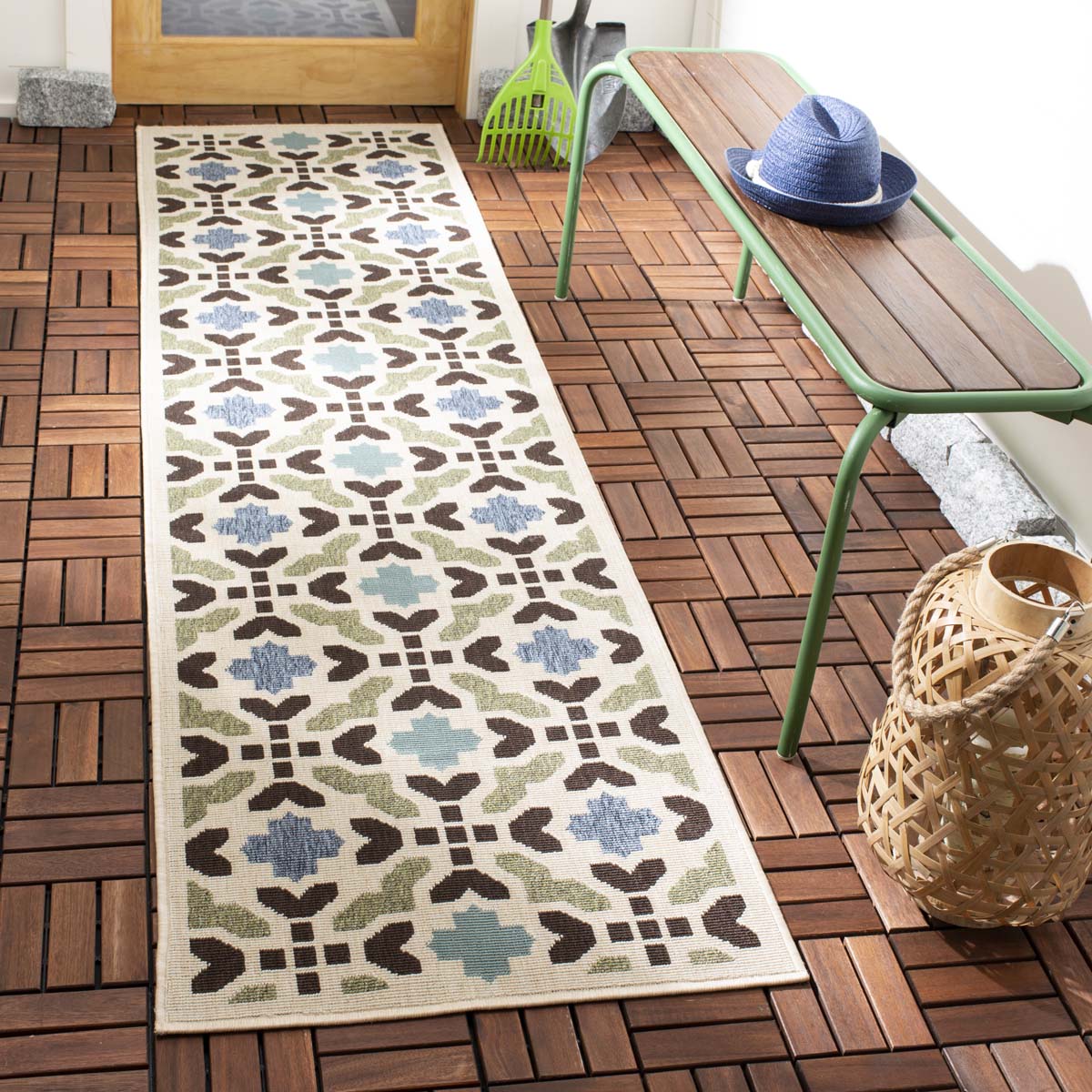 Safavieh Veranda 080 Rug, VER080 - Cream / Aqua