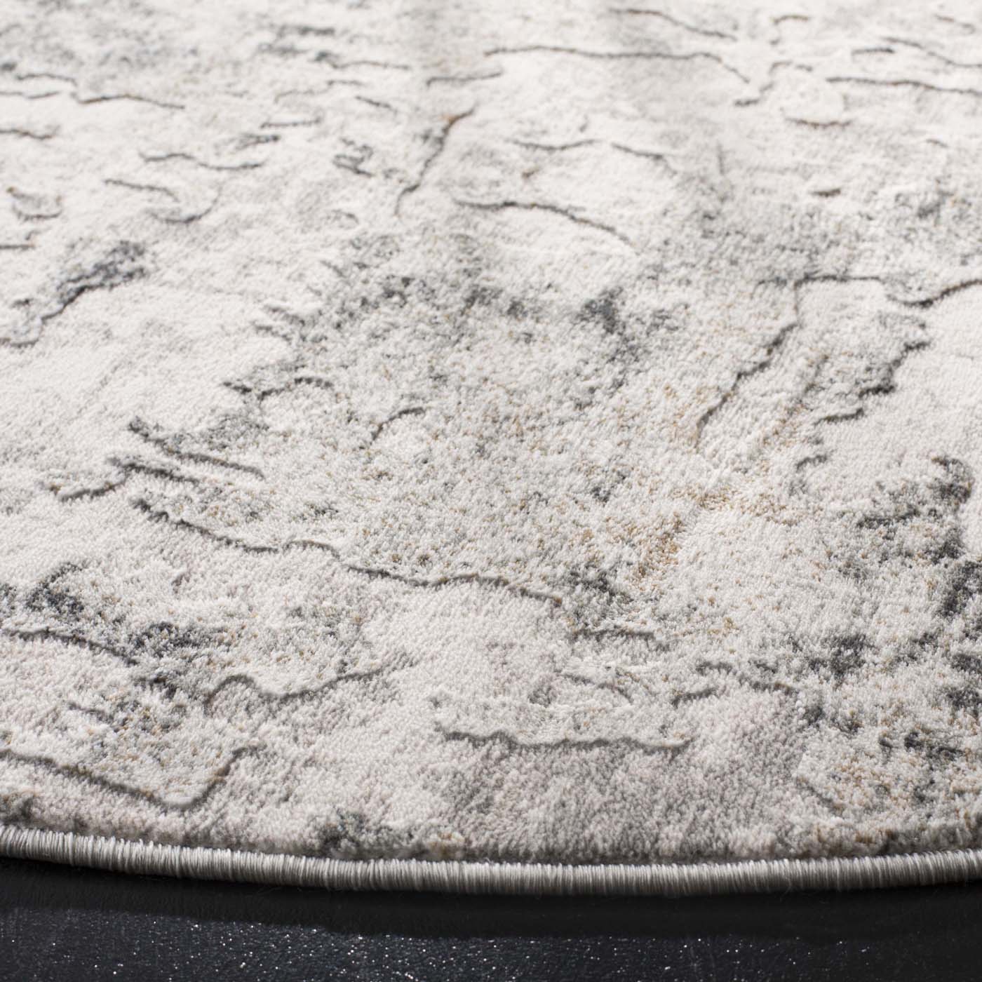 Safavieh Vogue 144 Rug, VGE144 - Beige / Charcoal