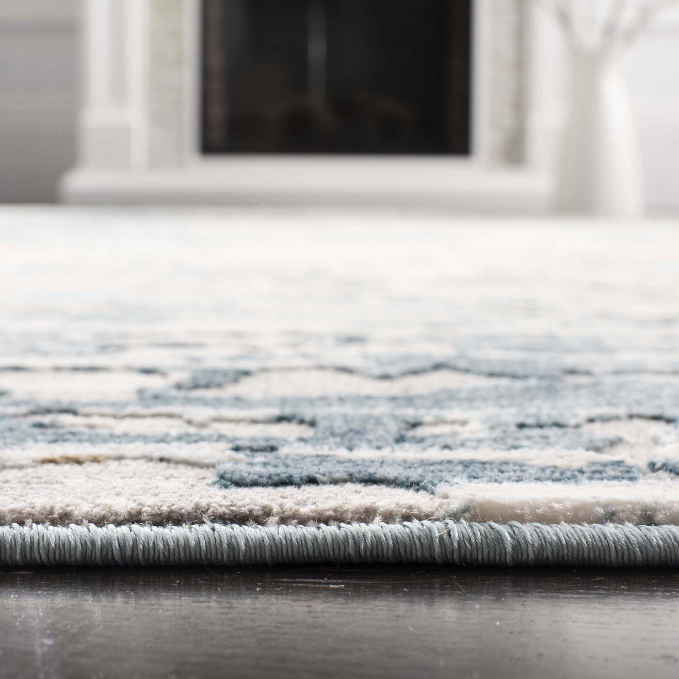 Safavieh Vogue 145 Rug, VGE145 - Cream / Teal