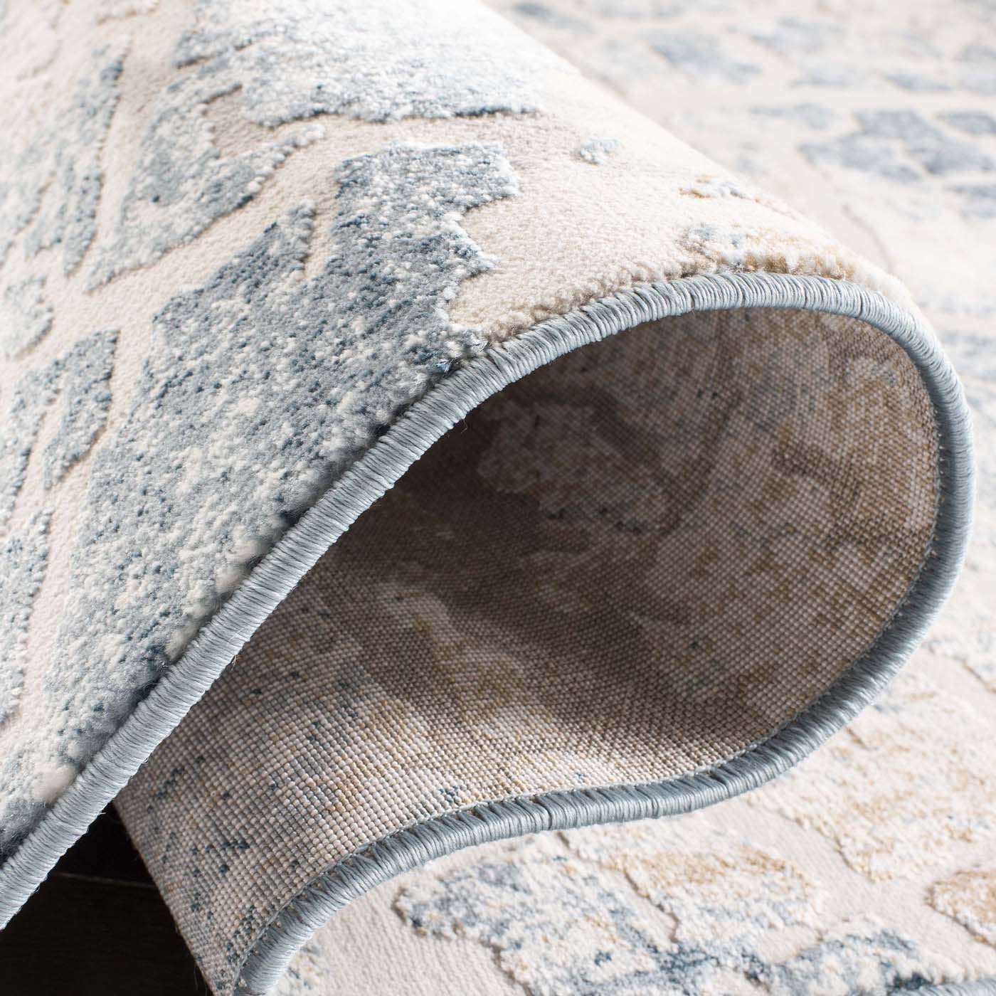 Safavieh Vogue 146 Rug, VGE146 - Cream / Teal