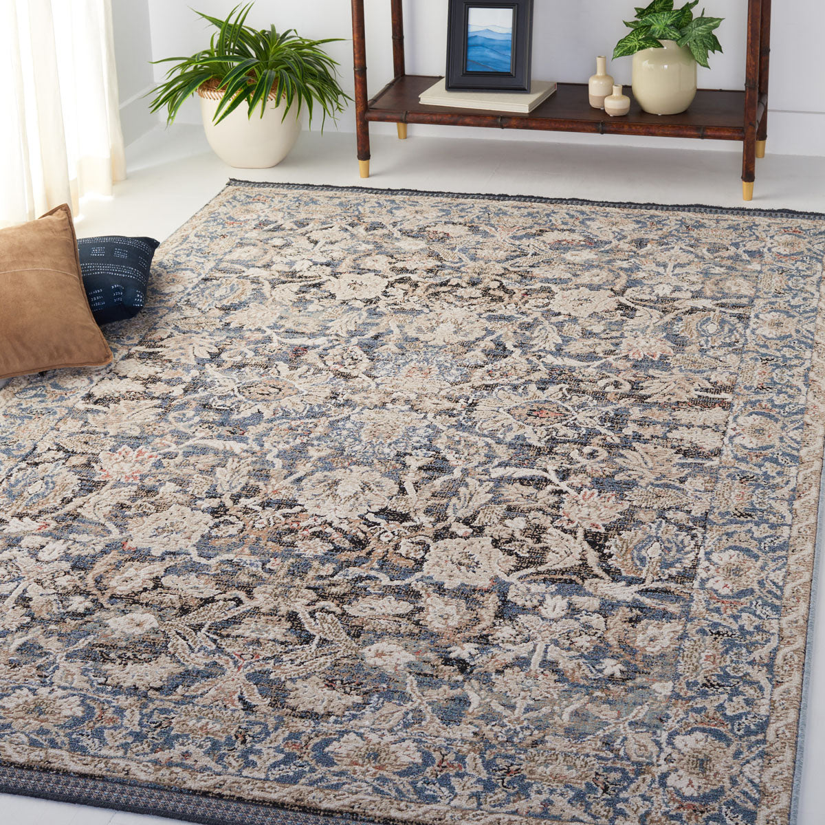 Safavieh Vivaldi 516 Rug, VIV516 - Navy / Ivory