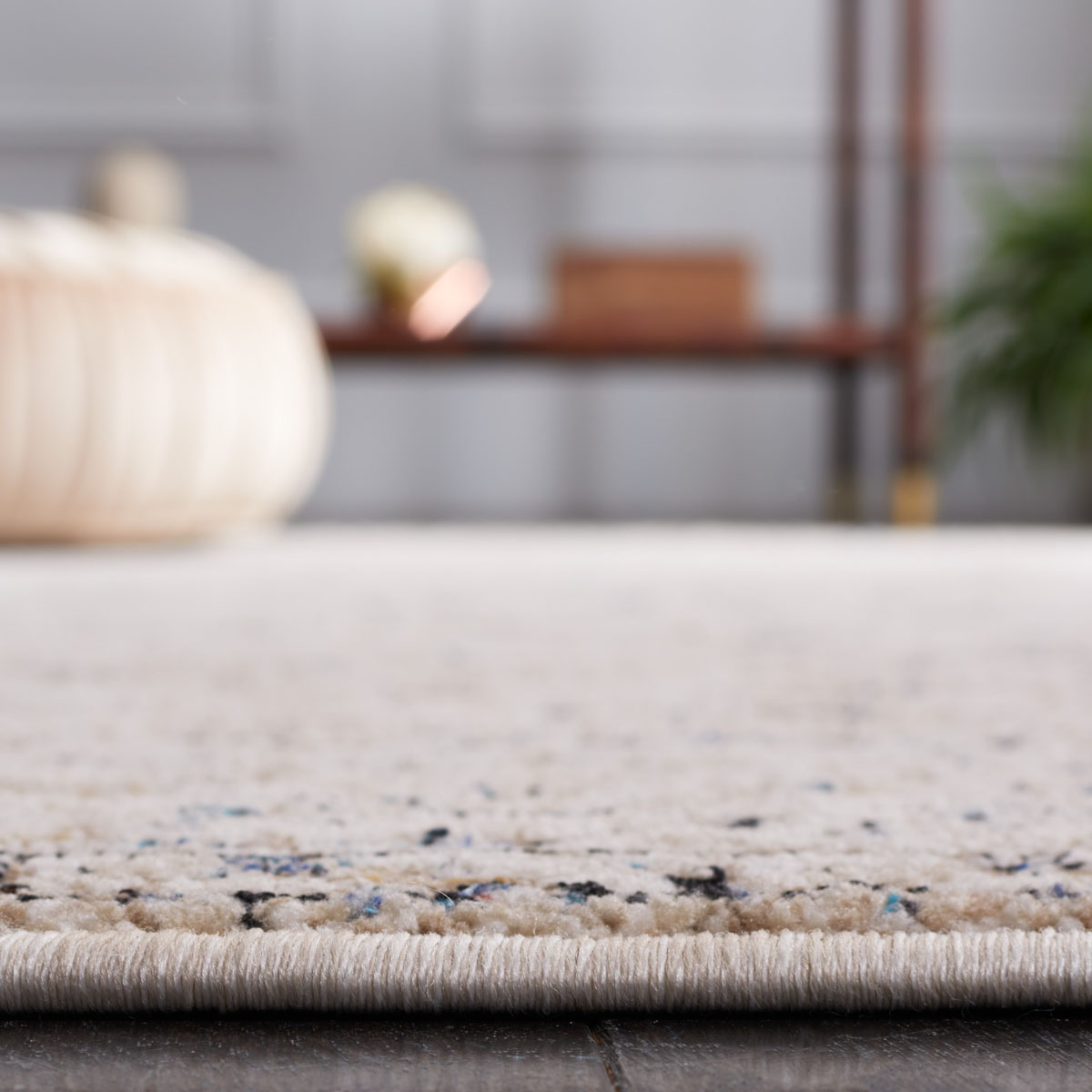 Safavieh Vivaldi 595 Rug, VIV595 - Ivory / Light Olive
