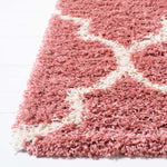 Safavieh Venus Shag 524 Rug, VNS524 - Pink / Ivory