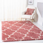 Safavieh Venus Shag 524 Rug, VNS524 - Pink / Ivory