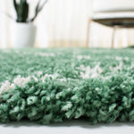 Safavieh Venus Shag 524 Rug, VNS524 - Green / Ivory