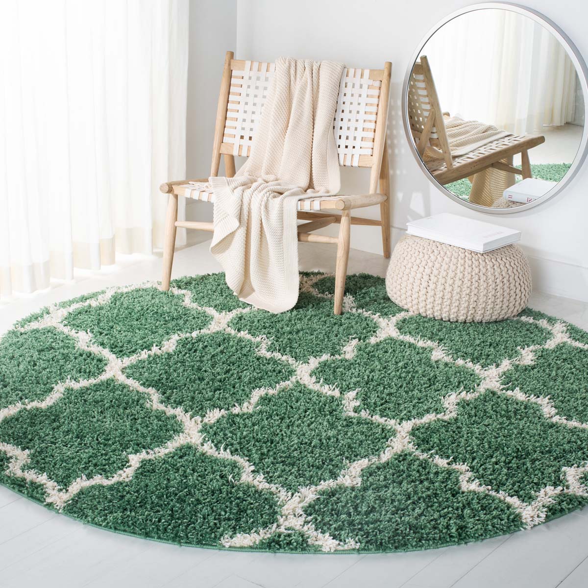 Safavieh Venus Shag 524 Rug, VNS524 - Green / Ivory