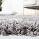 Safavieh Venus Shag 680 Rug, VNS680 - Grey / Ivory