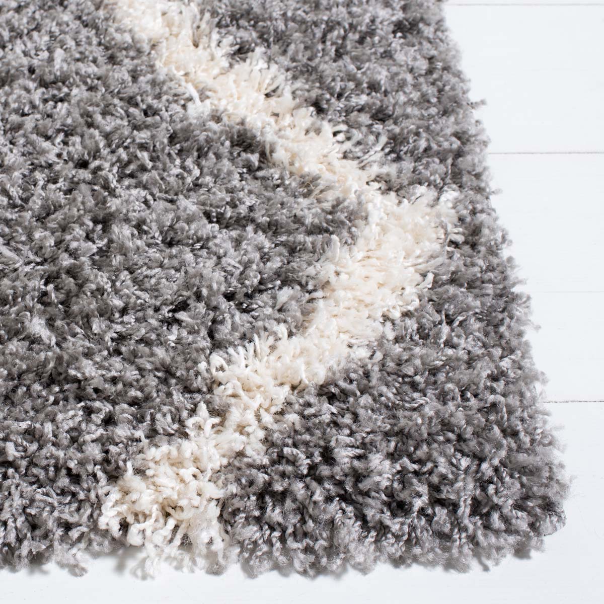 Safavieh Venus Shag 680 Rug, VNS680 - Grey / Ivory