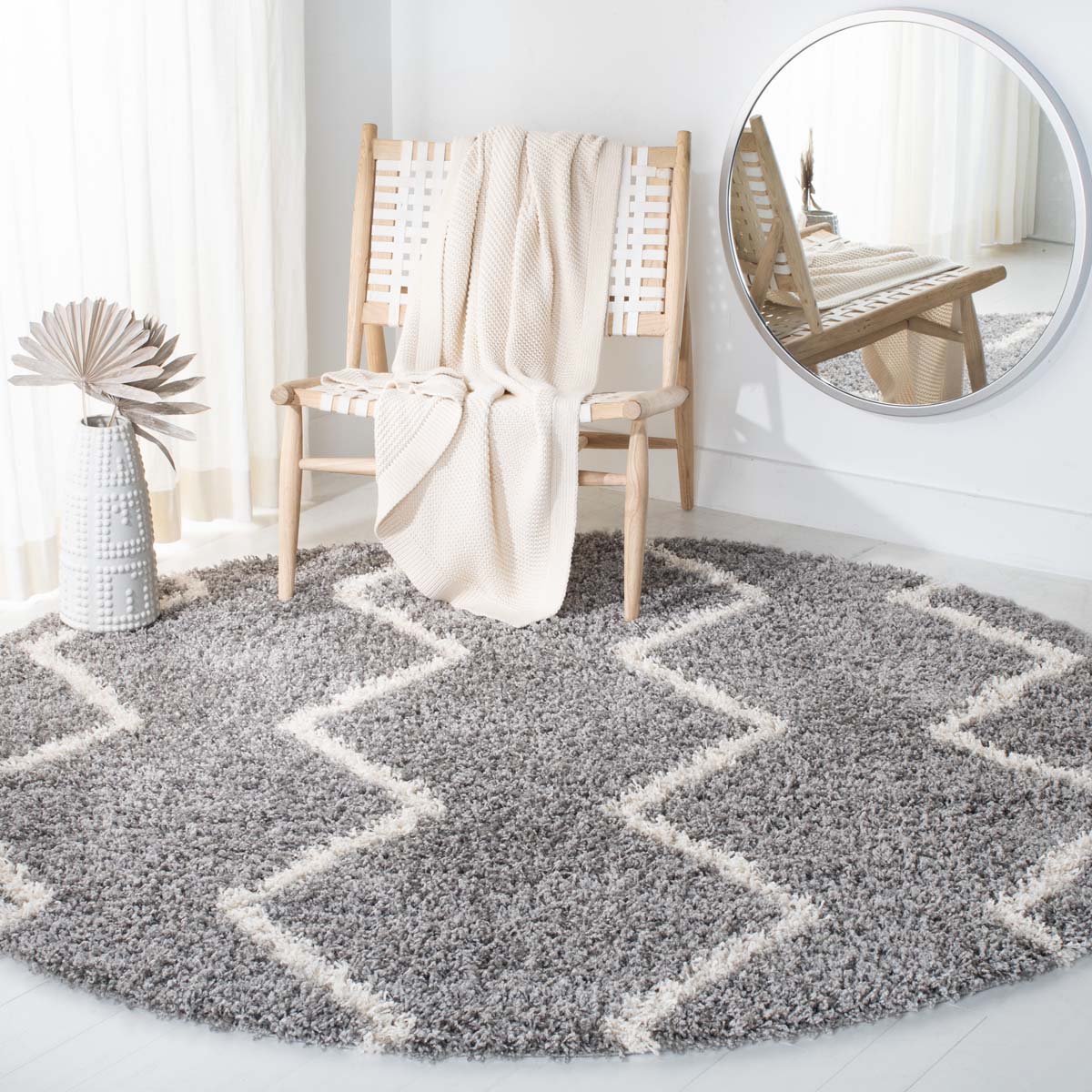 Safavieh Venus Shag 680 Rug, VNS680 - Grey / Ivory