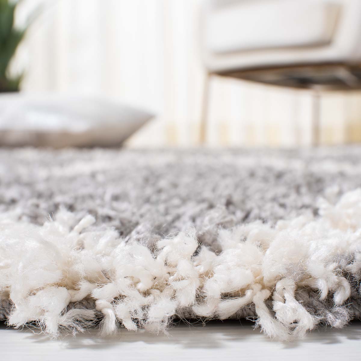 Safavieh Venus Shag 681 Rug, VNS681 - Grey / Ivory