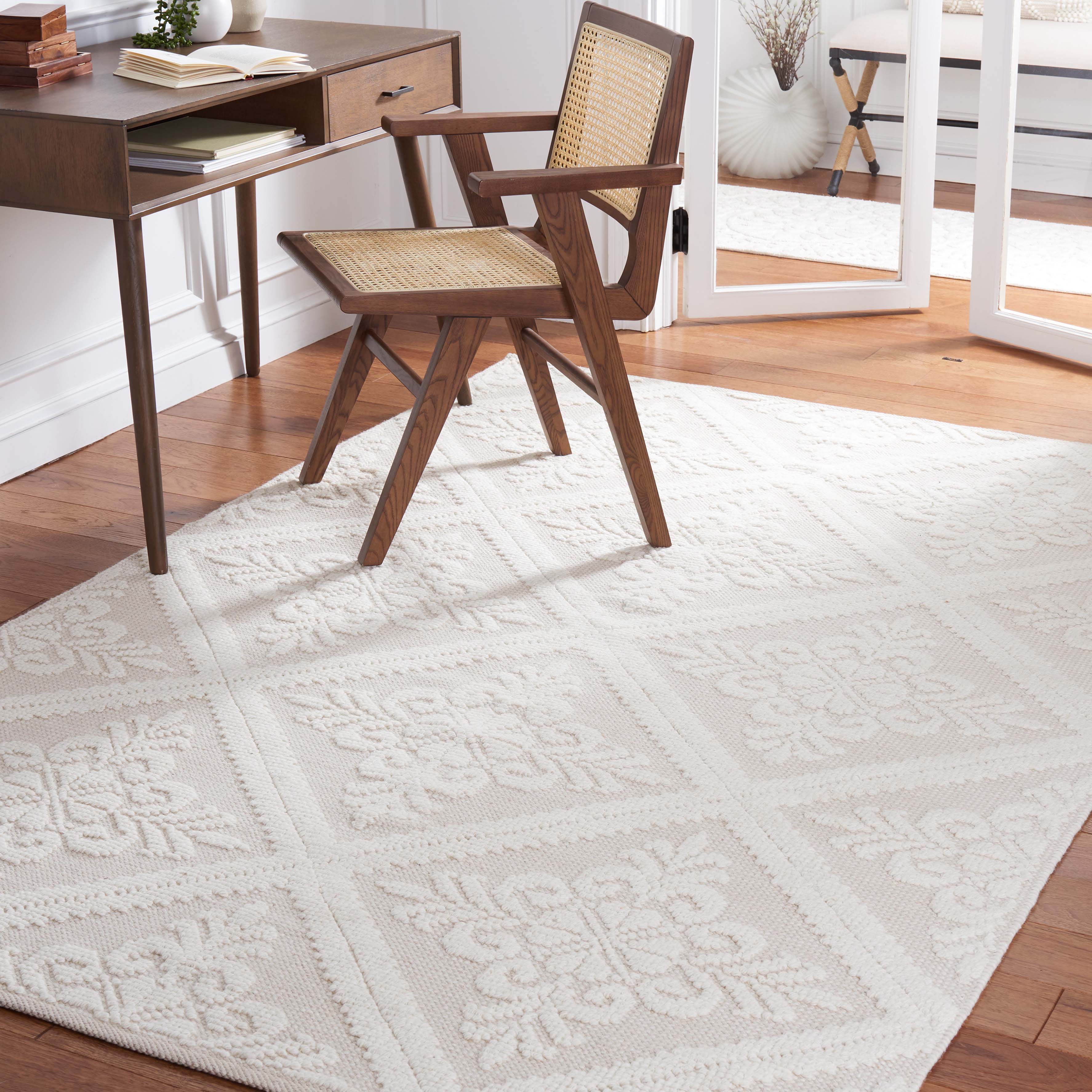 Safavieh Vermont 101 Rug, VRM101 - Ivory