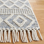 Safavieh Vermont 251 Rug, VRM251 - Ivory / Blue