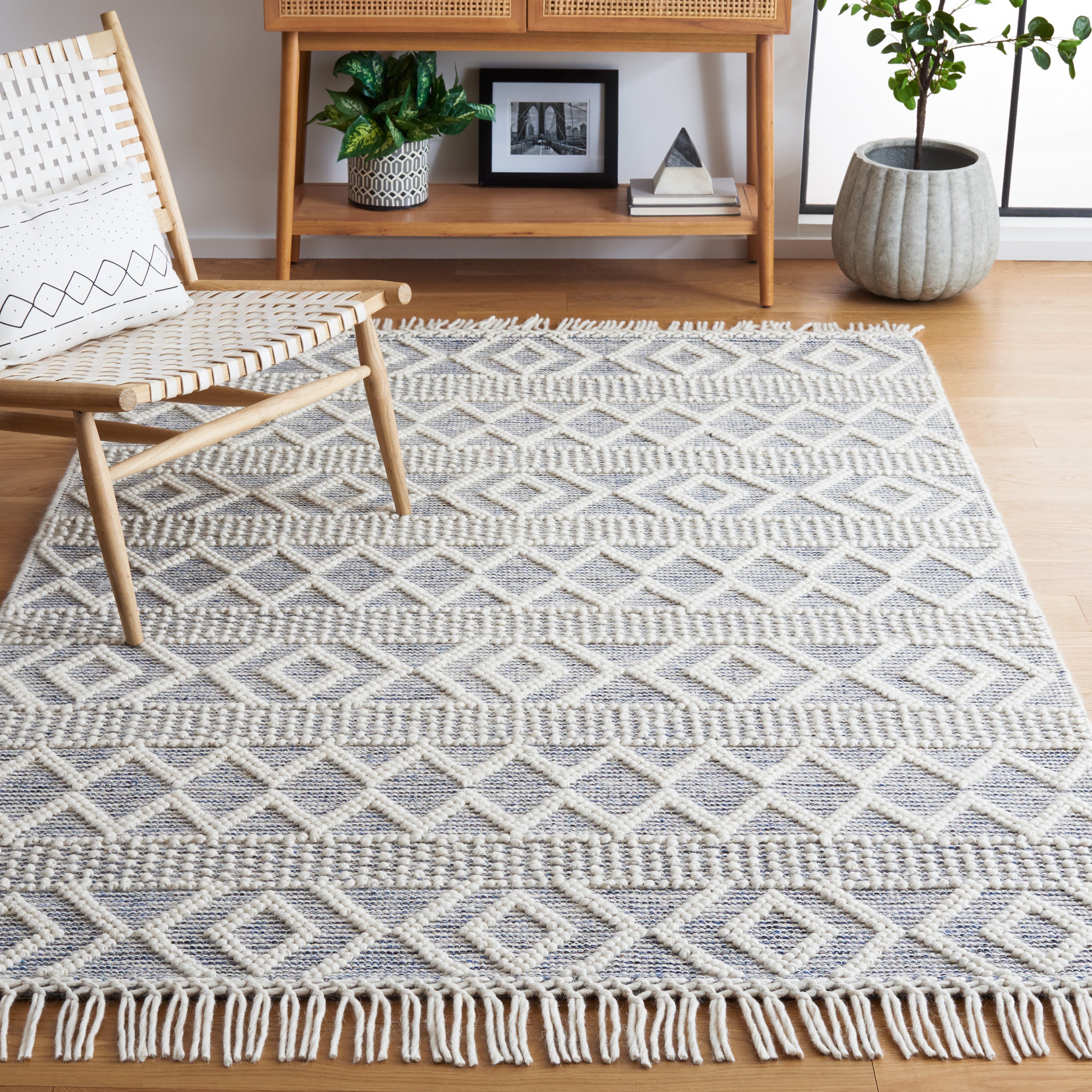 Safavieh Vermont 251 Rug, VRM251 - Ivory / Blue