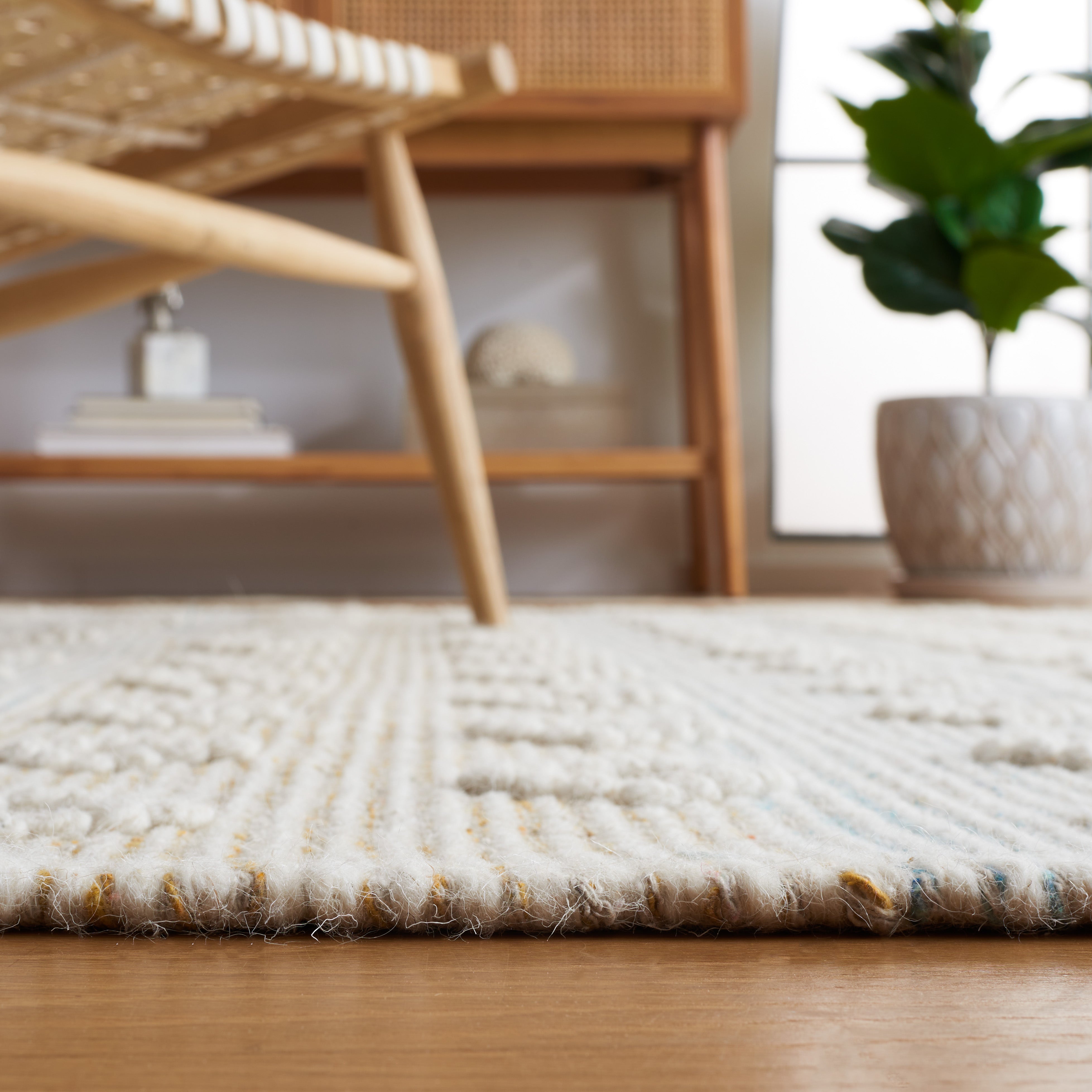Safavieh Vermont 252 Rug, VRM252 - Light Blue / Yellow