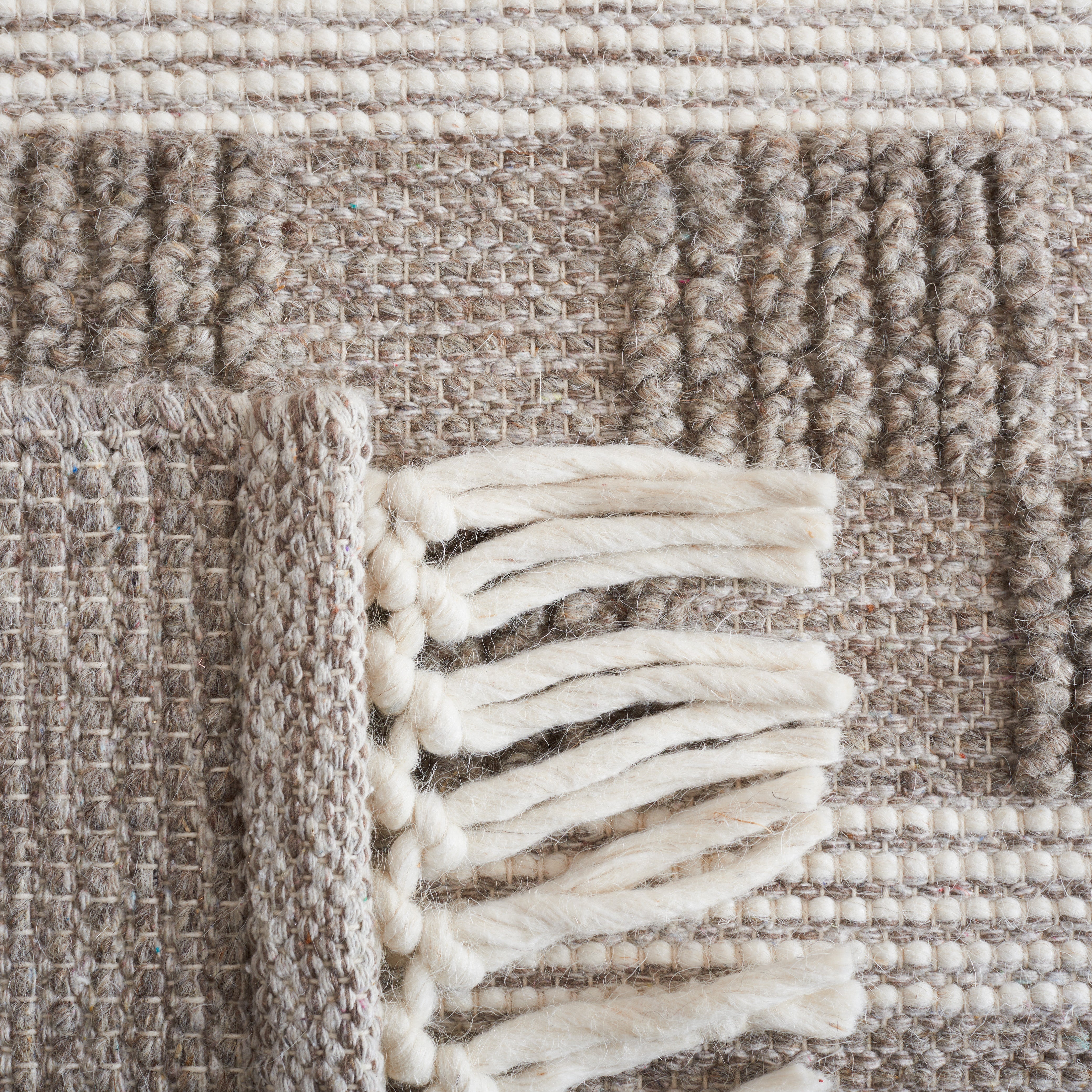 Safavieh Vermont 253 Rug, VRM253 - Ivory / Brown