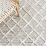 Safavieh Vermont 255 Rug, VRM255 - Black / Ivory