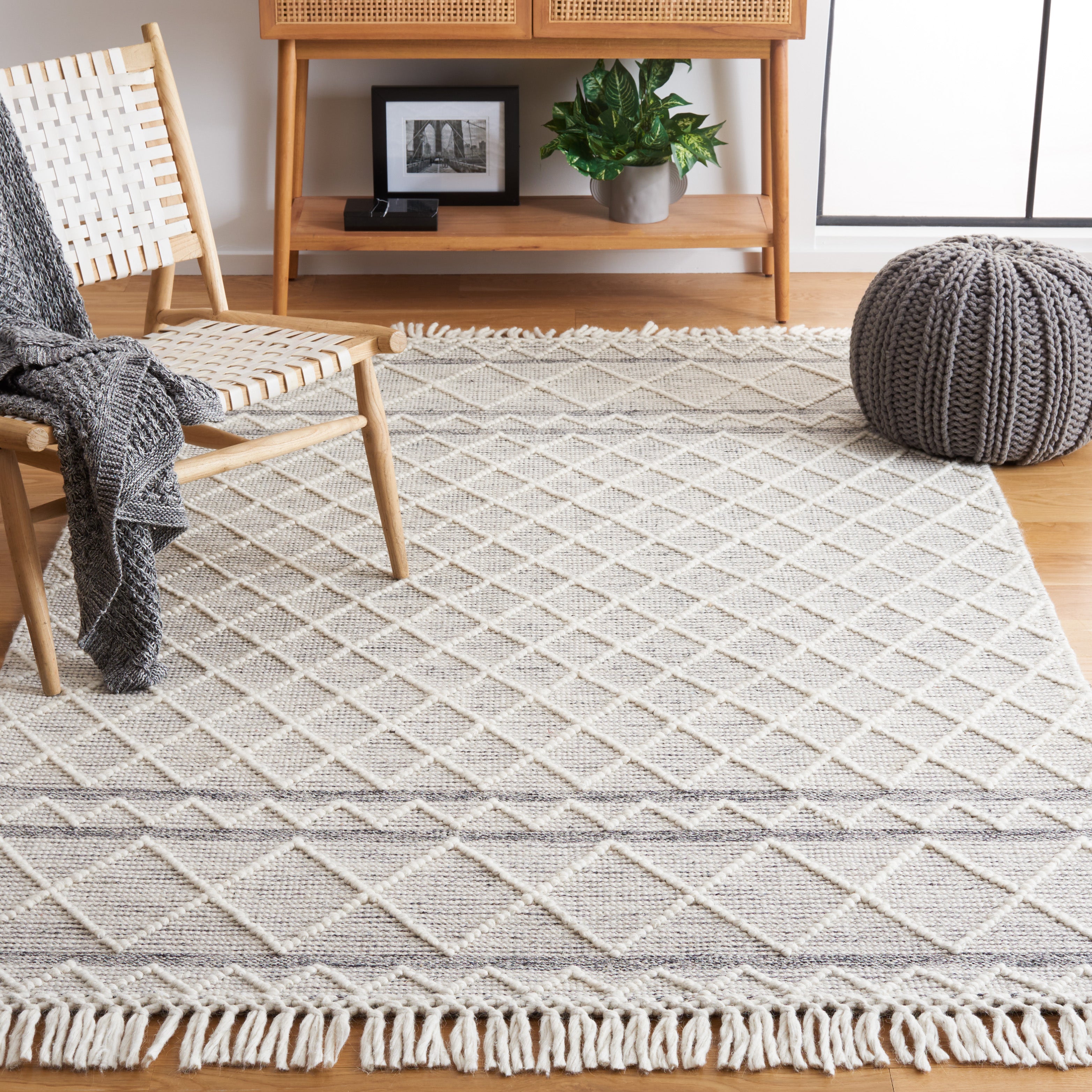 Safavieh Vermont 256 Rug, VRM256 - Grey / Ivory