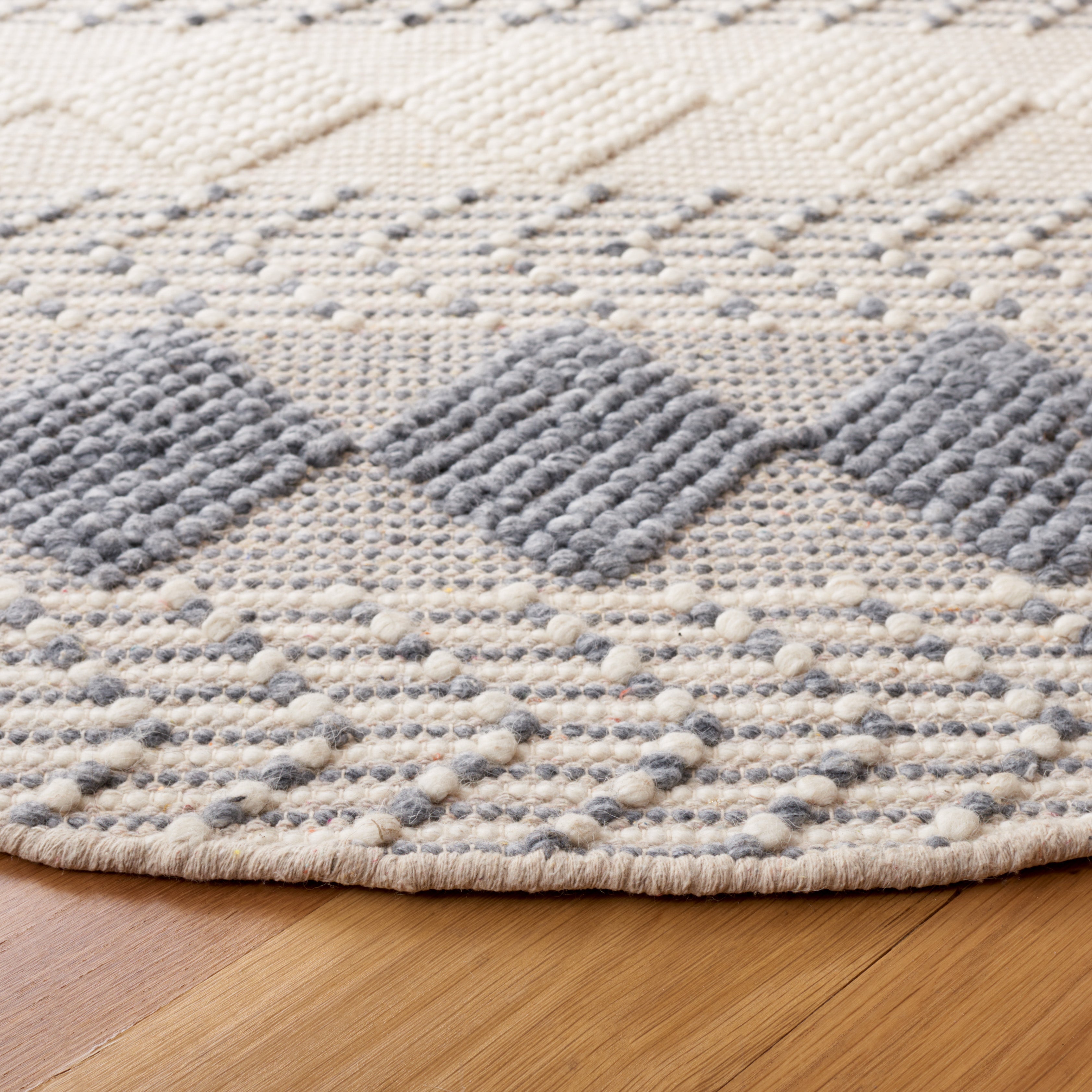 Safavieh Vermont 257 Rug, VRM257 - Grey / Ivory