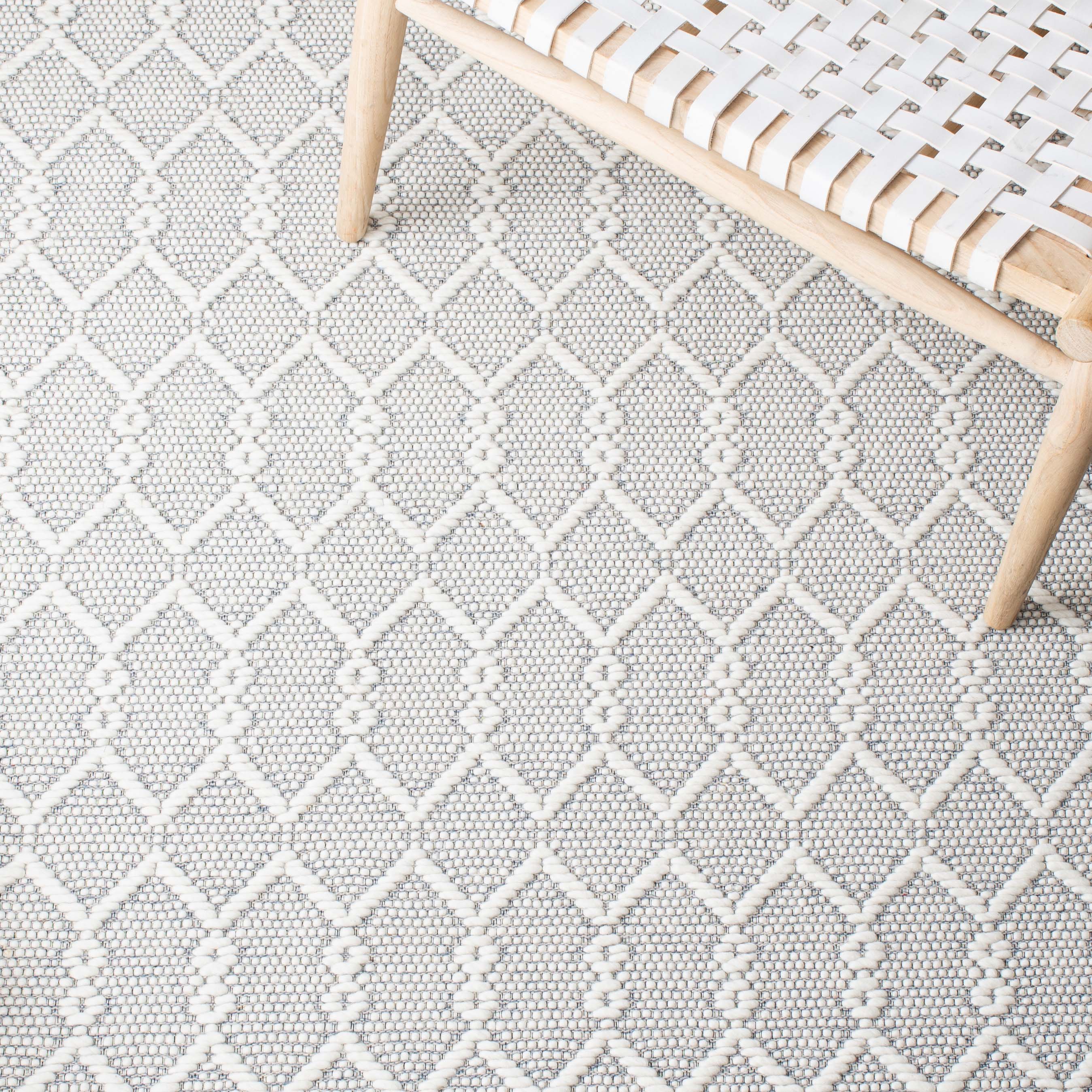 Safavieh Vermont 308 Rug, VRM308 - Ivory