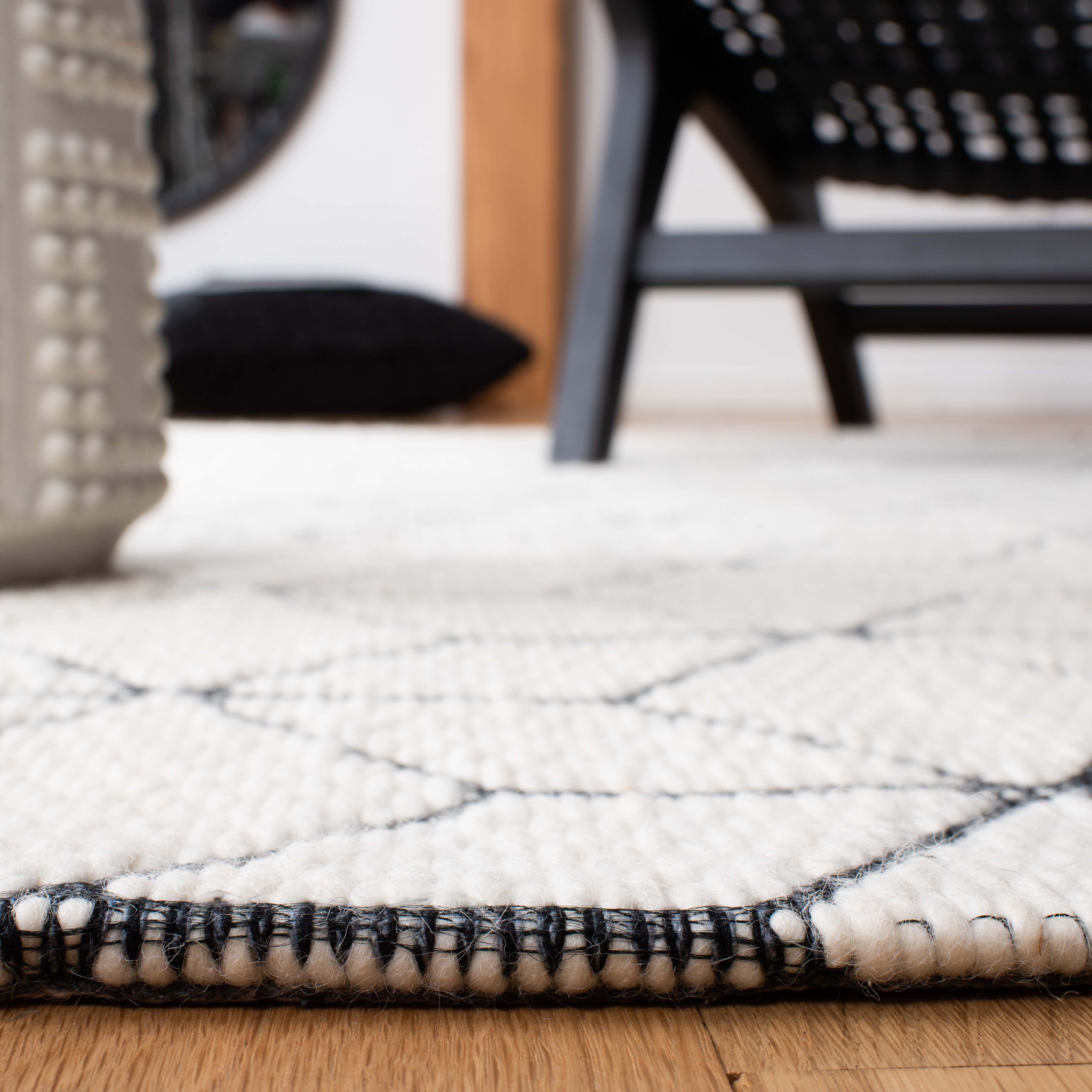 Safavieh Vermont 309 Rug, VRM309 - Ivory