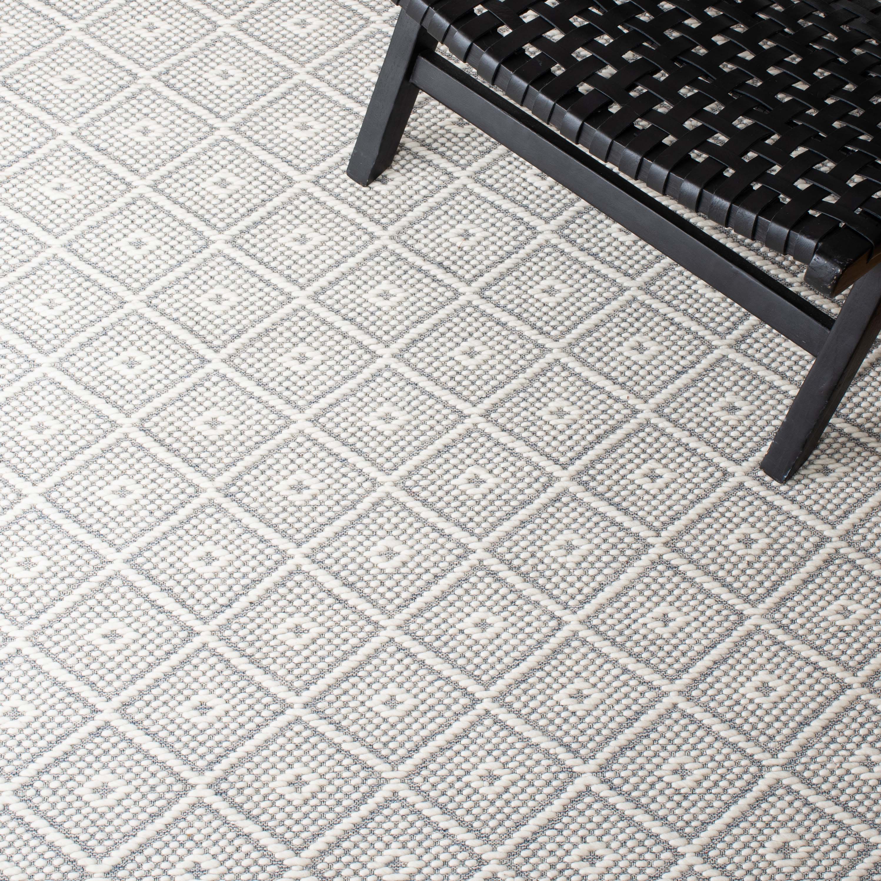 Safavieh Vermont 311 Rug, VRM311 - Ivory