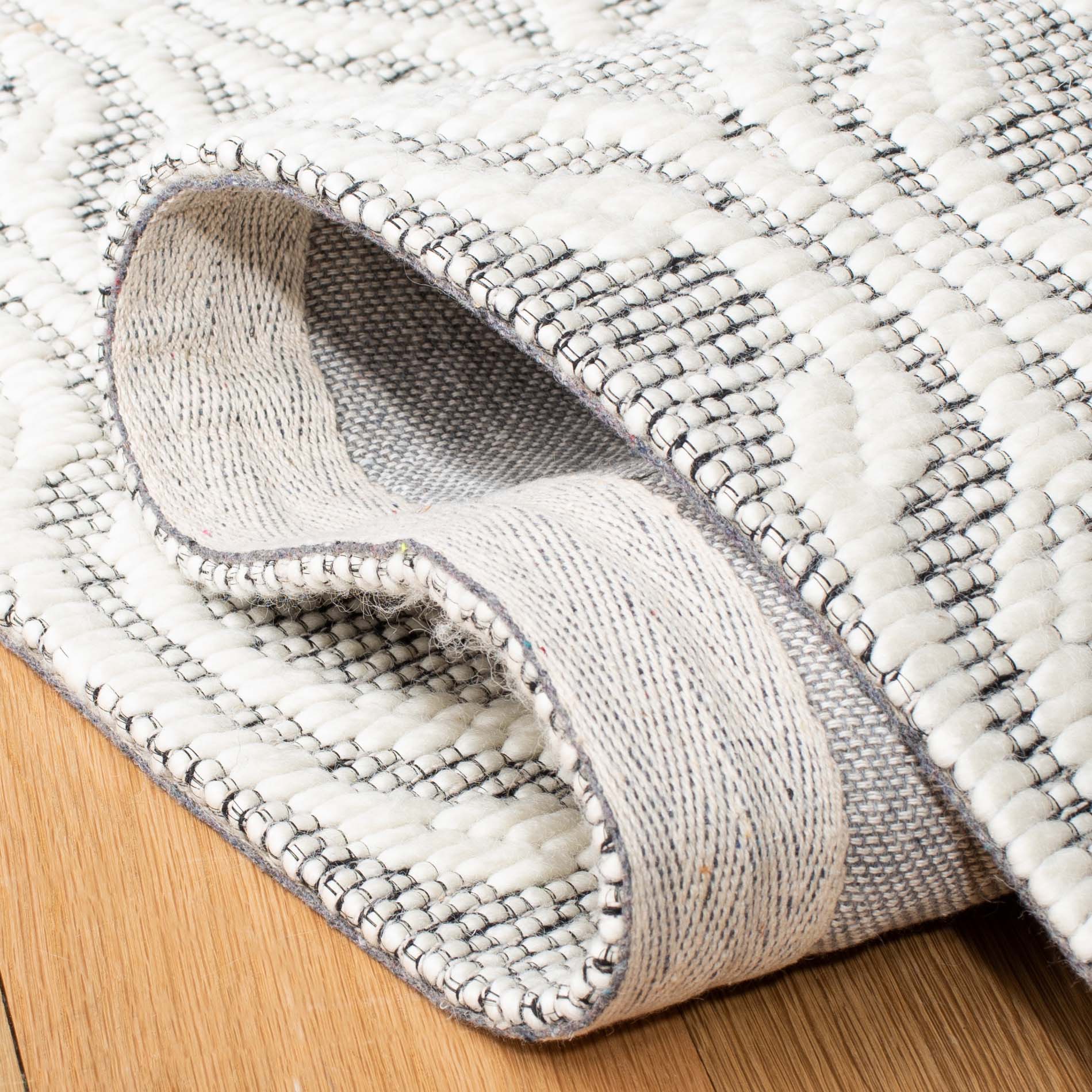 Safavieh Vermont 312 Rug, VRM312 - Ivory