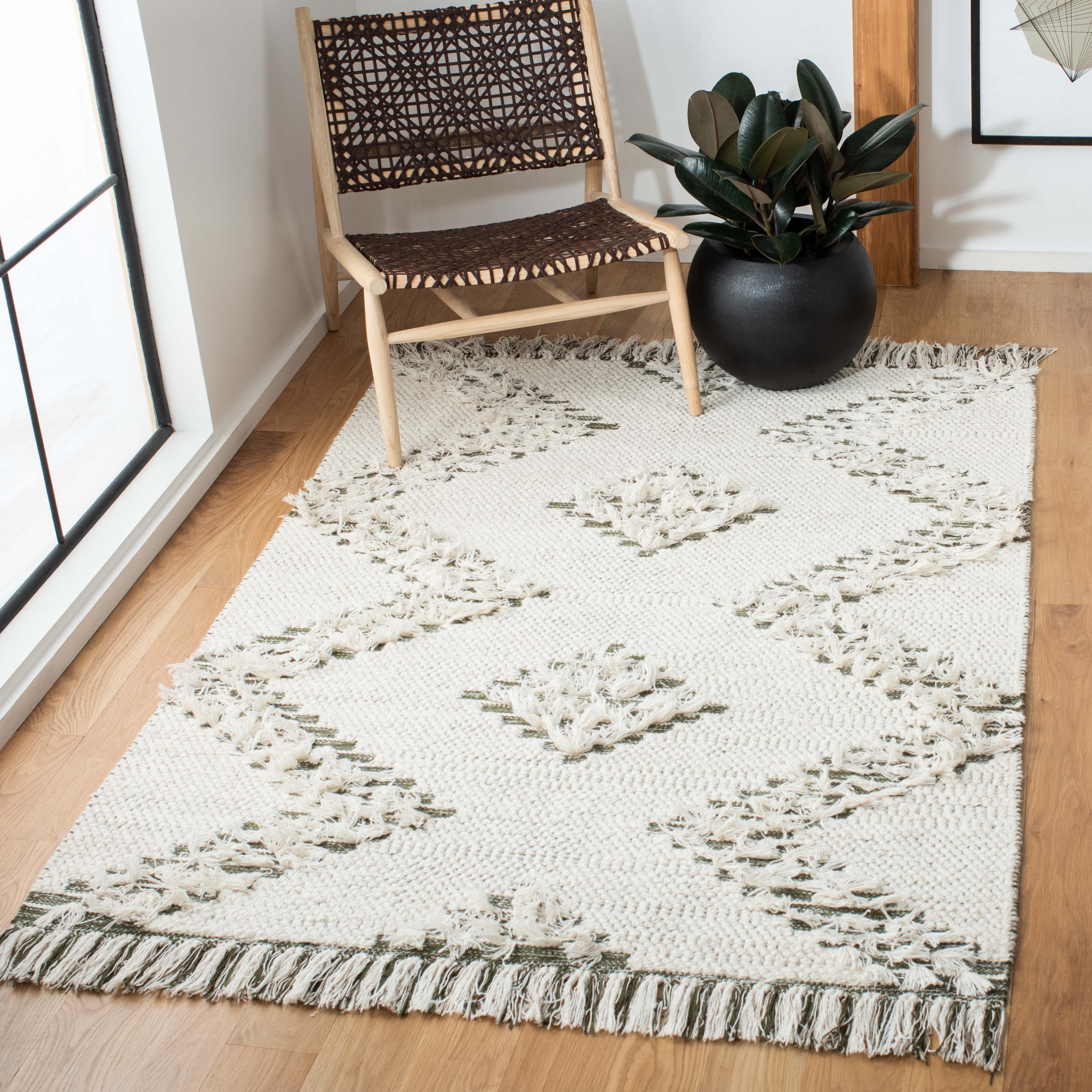 Safavieh Vermont 501 Rug, VRM501 - Ivory / Green