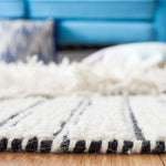 Safavieh Vermont 502 Rug, VRM502 - Ivory / Black