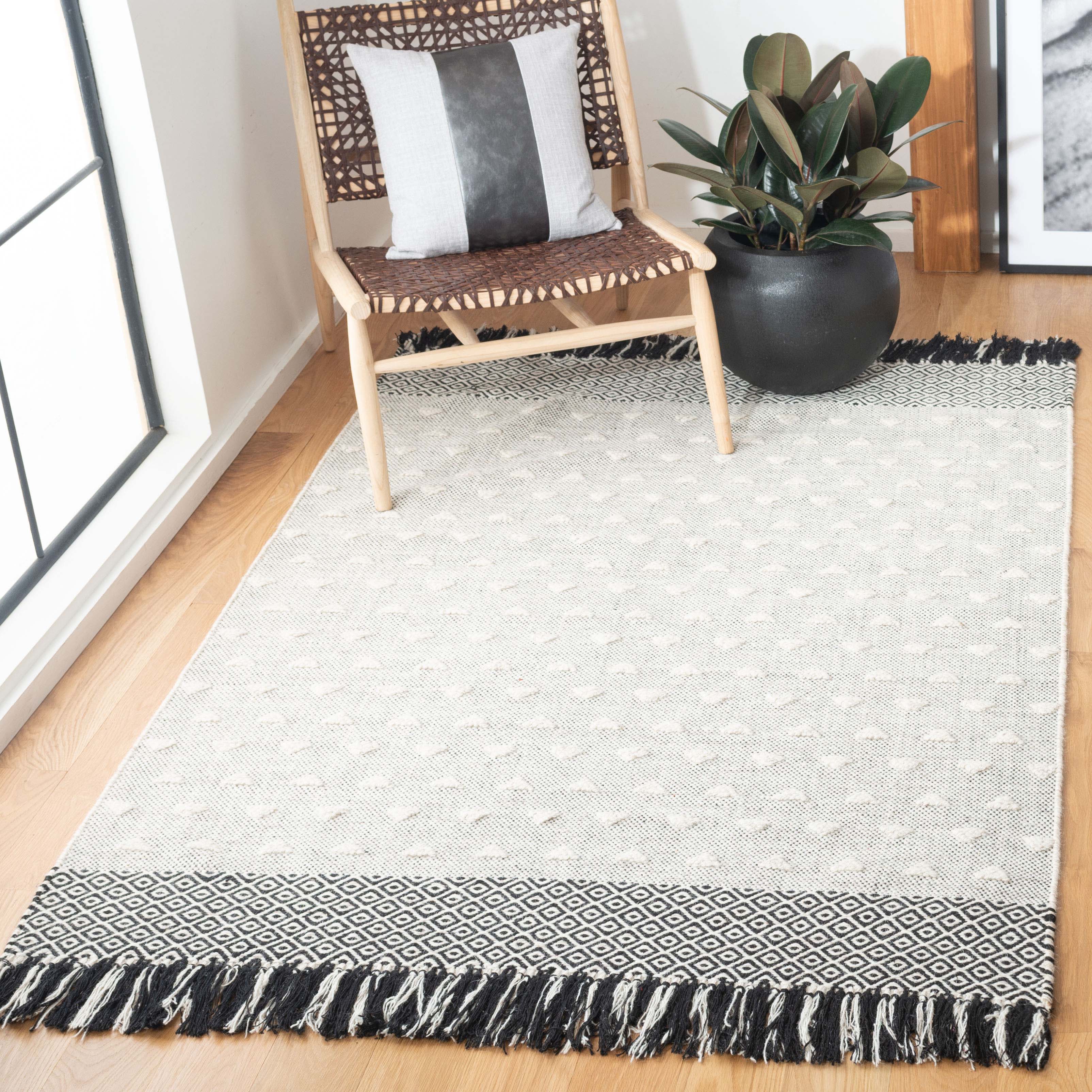 Safavieh Vermont 503 Rug, VRM503 - Ivory / Black
