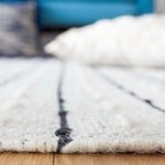 Safavieh Vermont 504 Rug, VRM504 - Ivory / Black