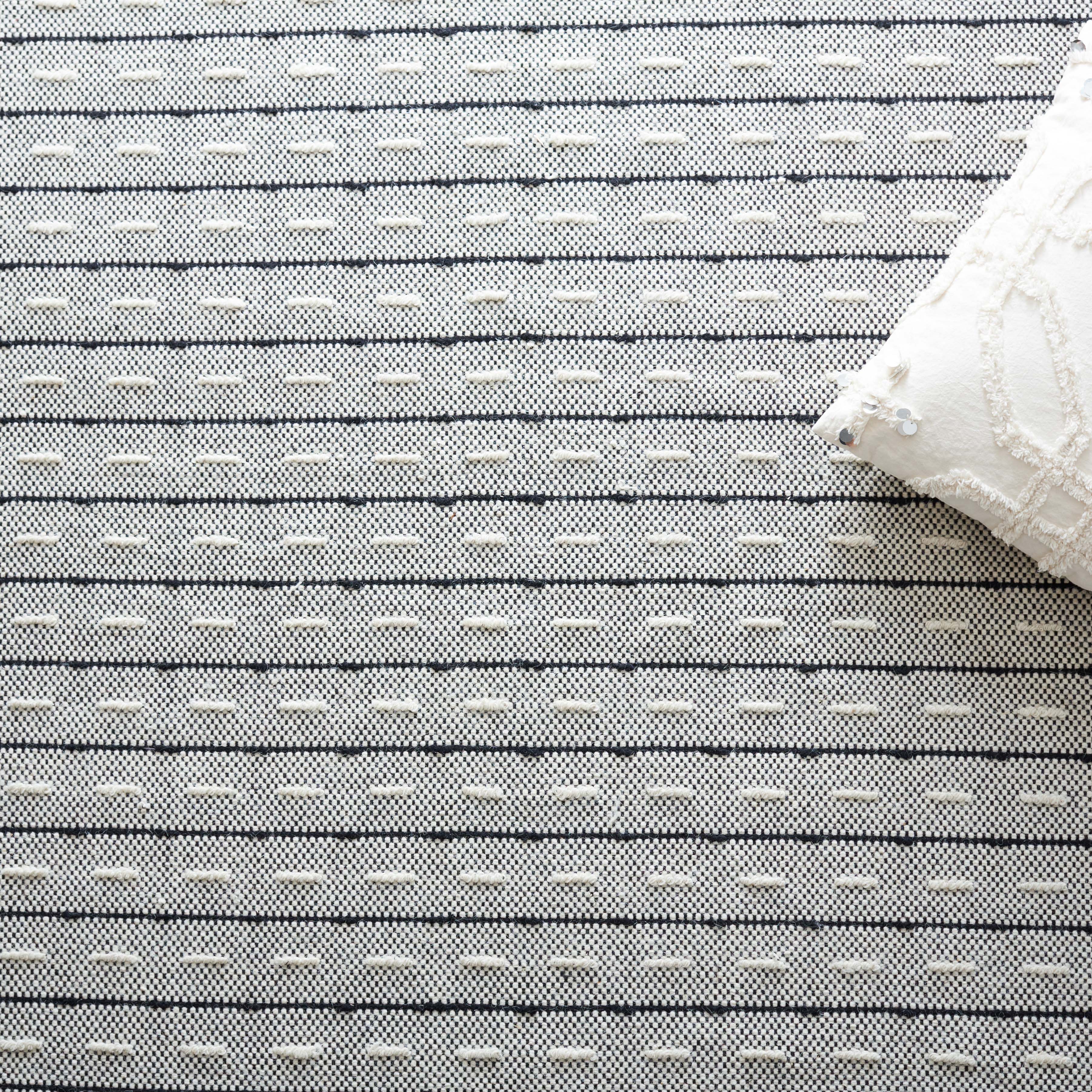 Safavieh Vermont 504 Rug, VRM504 - Ivory / Black