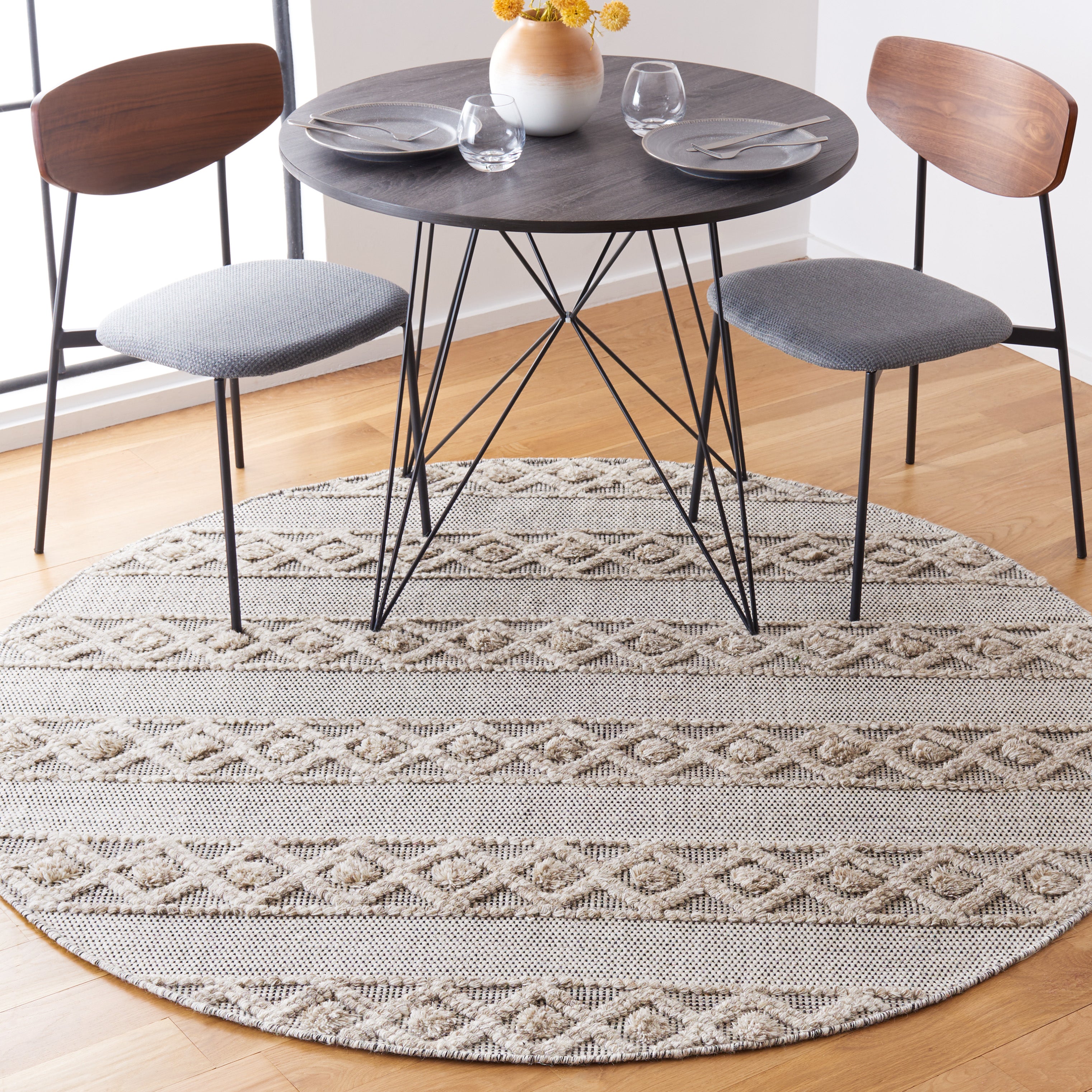 Safavieh Vermont 507 Rug, VRM507 - Beige / Ivory
