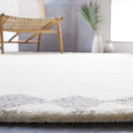 Safavieh Vermont 550 Rug, VRM550 - Ivory / Grey