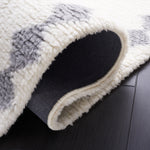 Safavieh Vermont 550 Rug, VRM550 - Ivory / Grey