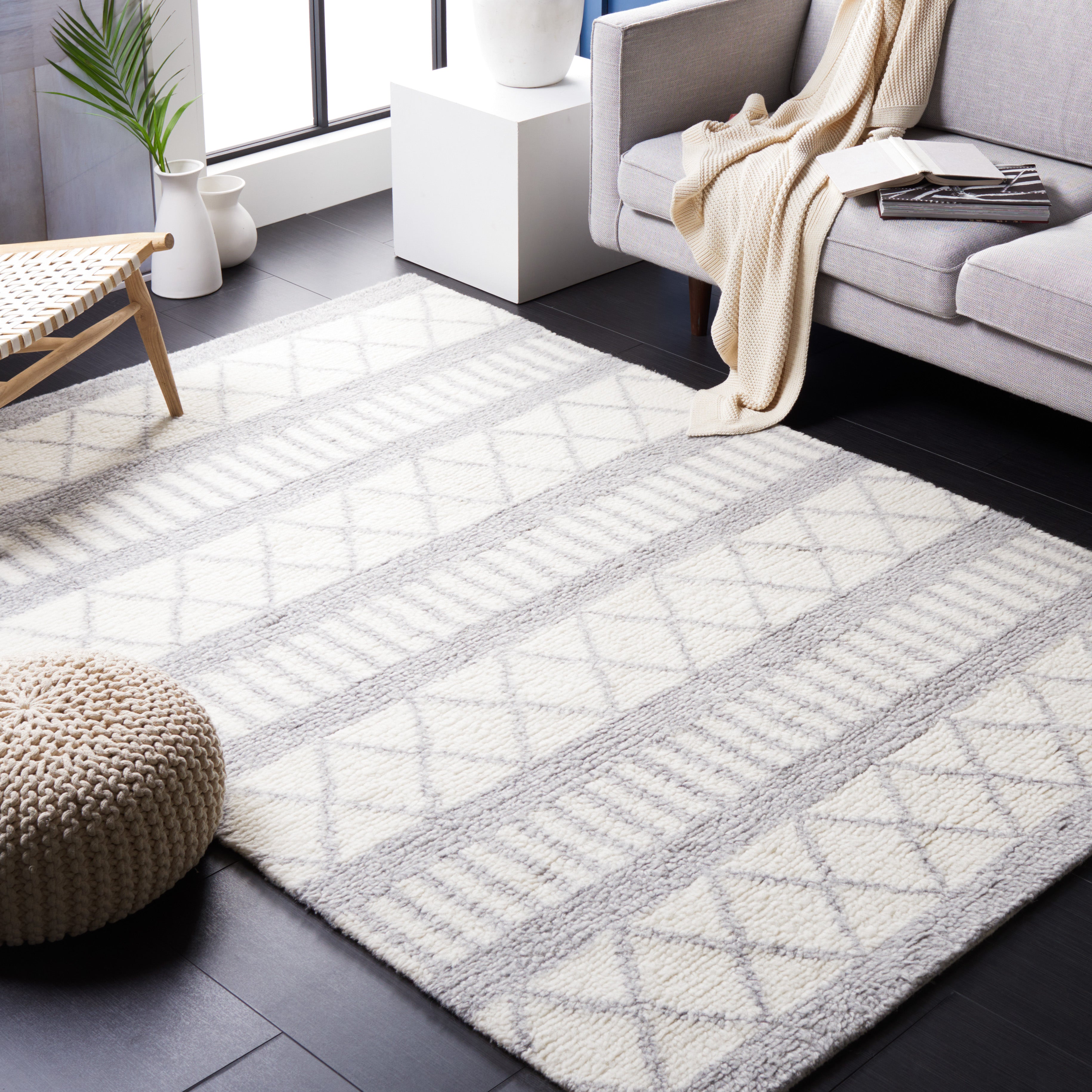 Safavieh Vermont 551 Rug, VRM551 - Ivory / Grey