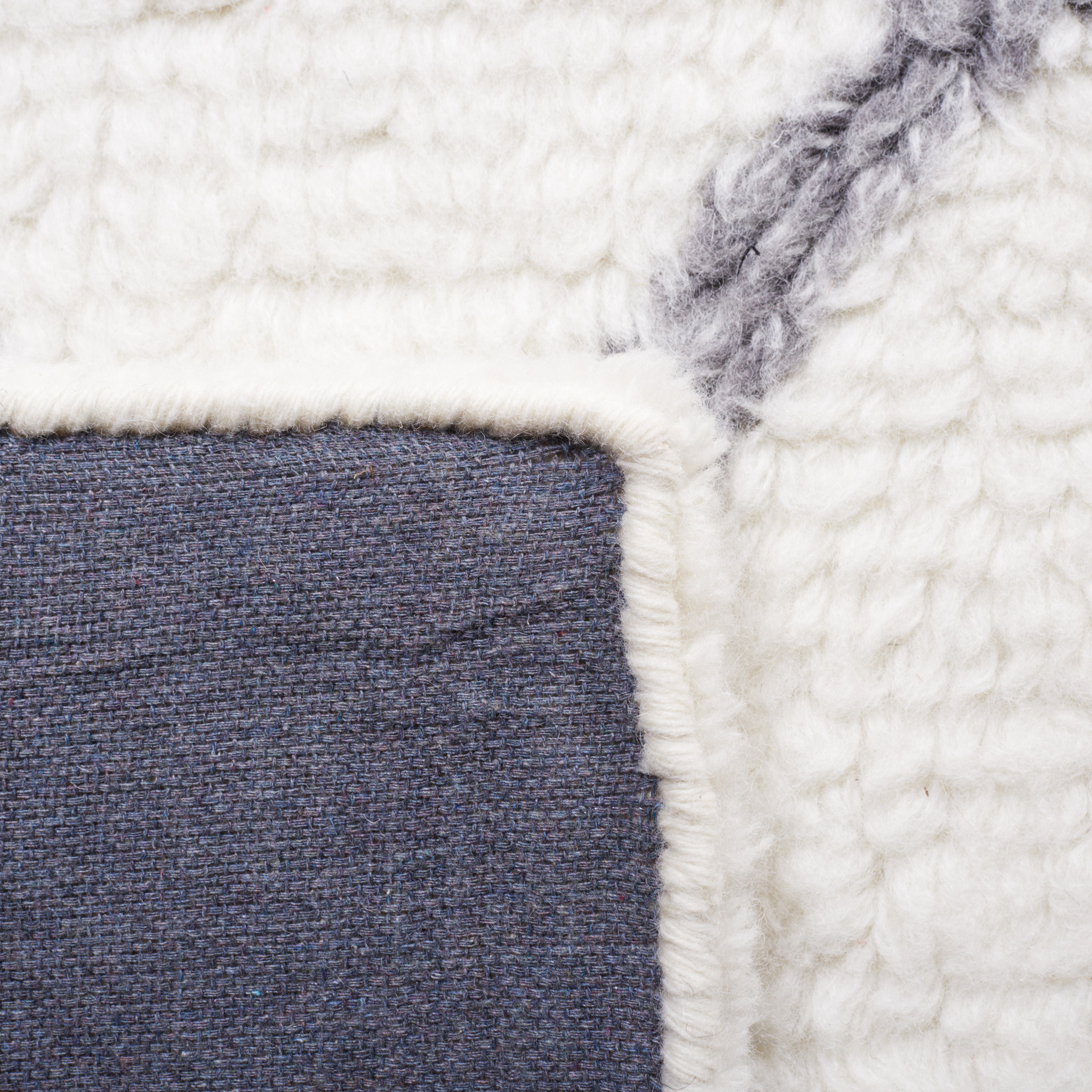 Safavieh Vermont 552 Rug, VRM552 - Ivory / Grey