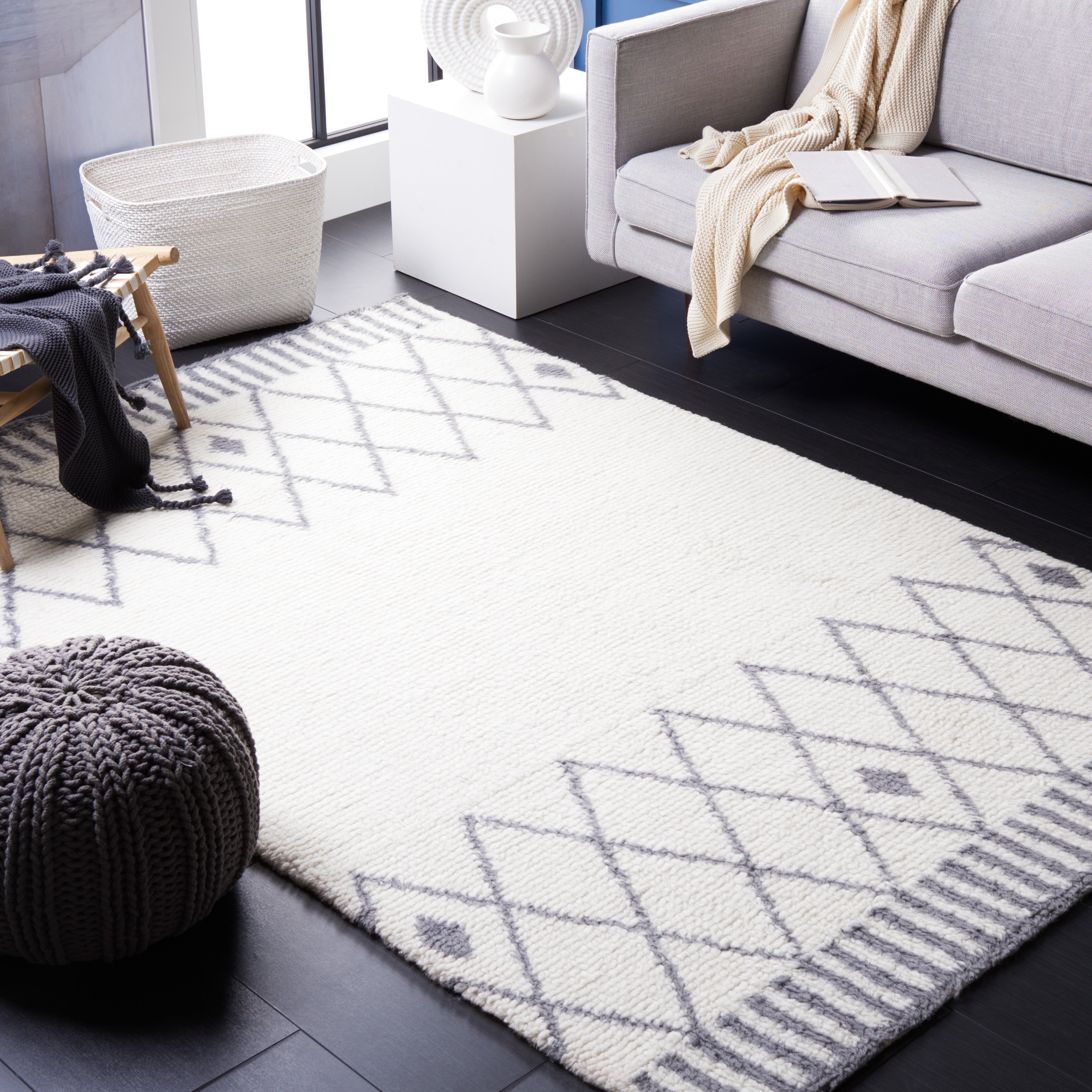 Safavieh Vermont 553 Rug, VRM553 - Ivory / Grey