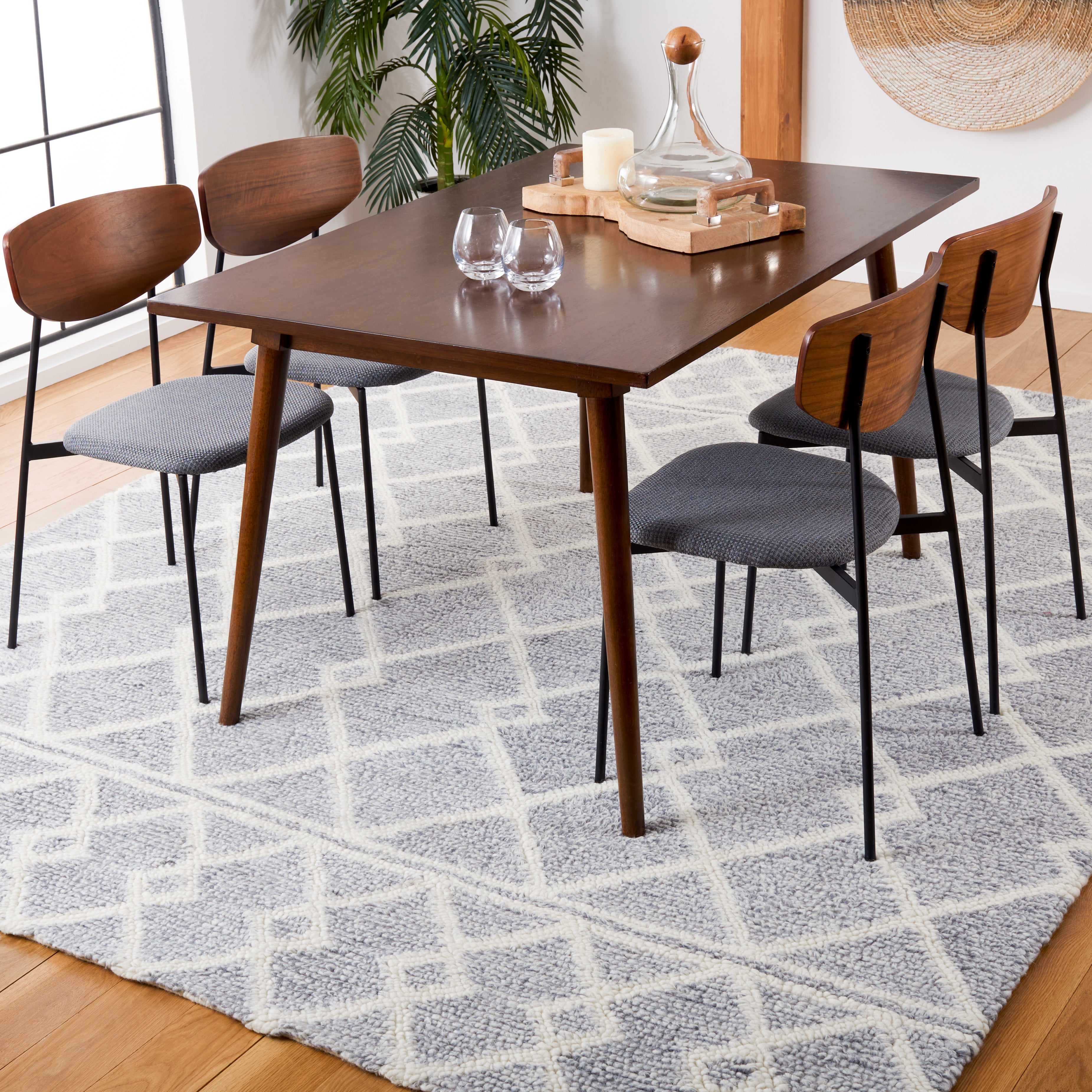 Safavieh Vermont 554 Rug, VRM554 - Grey / Ivory